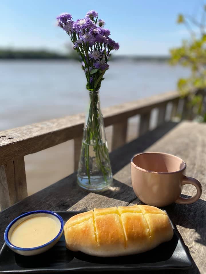 Unplan, ma na cafe', ปลาชุม : Plachum Café &amp; Bistro, Nava House Café - นาวา เฮ้าส์ คาเฟ่, Coffee 123, FarmVille Chachoengsao, บ้านพระจันทร์เวียน, กรีนวิลล์ ผักสลัดเสิร์ฟจากฟาร์ม , D•presso cafe, Baan Melon Desert, Red Cat Cafe ตลาดบ้านใหม่, Lifehouse Cafe &amp; Kitchen, T13 Café