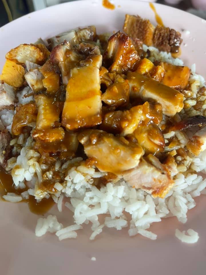 Anya Authentic Thai Cuisine, Kinu, สาขาเสาชิงช้า, ภูธรบาร์, ครัวอัปษร, สาขาถนนดินสอ, ขนมกุ๋ยช่ายเจ๊ต้อย, ตาชัยก๋วยเตี๋ยวสุโขทัย, โกปี๊เฮี้ยะไถ่กี่ ณ เสาชิงช้า, ไทยทำ เกาเหลาสมองหมู, จิต เตาถ่าน, ศิริพรโภชนา, มนต์ นมสด, เจ๊นี เผือกหิมะ, ลูกชิ้นหมูแพร่งนรา, นายอ้วนเย็นตาโฟเสาชิงช้า, สุขนิยม ขนมครกสิงคโปร์, ทิพย์สมัย ผัดไทยประตูผี, เช็งซิมอี๊ , สาขาเสาชิงช้า, Bite and Bond, ร้านติ่นฟง Tinn Feng, บรรพชน Bun Bar Chon, นมโจ เสาชิงช้า, ข้าวหมูแดงนายชุน