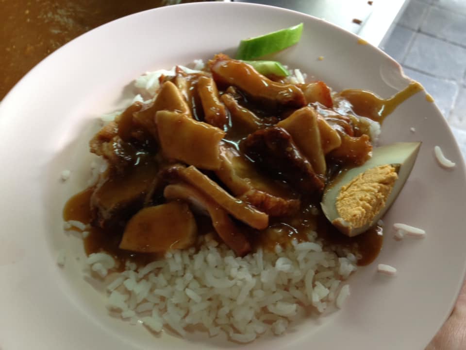 Anya Authentic Thai Cuisine, Kinu, สาขาเสาชิงช้า, ภูธรบาร์, ครัวอัปษร, สาขาถนนดินสอ, ขนมกุ๋ยช่ายเจ๊ต้อย, ตาชัยก๋วยเตี๋ยวสุโขทัย, โกปี๊เฮี้ยะไถ่กี่ ณ เสาชิงช้า, ไทยทำ เกาเหลาสมองหมู, จิต เตาถ่าน, ศิริพรโภชนา, มนต์ นมสด, เจ๊นี เผือกหิมะ, ลูกชิ้นหมูแพร่งนรา, นายอ้วนเย็นตาโฟเสาชิงช้า, สุขนิยม ขนมครกสิงคโปร์, ทิพย์สมัย ผัดไทยประตูผี, เช็งซิมอี๊ , สาขาเสาชิงช้า, Bite and Bond, ร้านติ่นฟง Tinn Feng, บรรพชน Bun Bar Chon, นมโจ เสาชิงช้า, ข้าวหมูแดงนายชุน