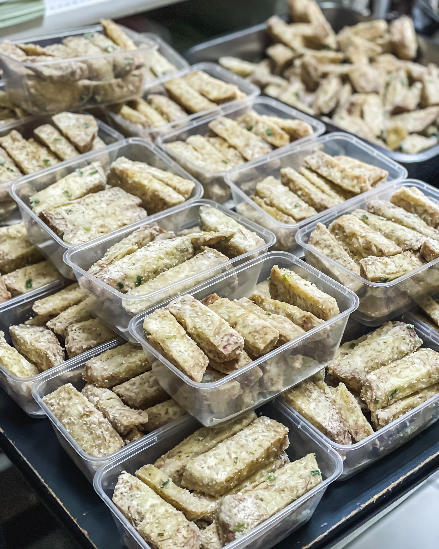 Anya Authentic Thai Cuisine, Kinu, สาขาเสาชิงช้า, ภูธรบาร์, ครัวอัปษร, สาขาถนนดินสอ, ขนมกุ๋ยช่ายเจ๊ต้อย, ตาชัยก๋วยเตี๋ยวสุโขทัย, โกปี๊เฮี้ยะไถ่กี่ ณ เสาชิงช้า, ไทยทำ เกาเหลาสมองหมู, จิต เตาถ่าน, ศิริพรโภชนา, มนต์ นมสด, เจ๊นี เผือกหิมะ, ลูกชิ้นหมูแพร่งนรา, นายอ้วนเย็นตาโฟเสาชิงช้า, สุขนิยม ขนมครกสิงคโปร์, ทิพย์สมัย ผัดไทยประตูผี, เช็งซิมอี๊ , สาขาเสาชิงช้า, Bite and Bond, ร้านติ่นฟง Tinn Feng, บรรพชน Bun Bar Chon, นมโจ เสาชิงช้า, ข้าวหมูแดงนายชุน