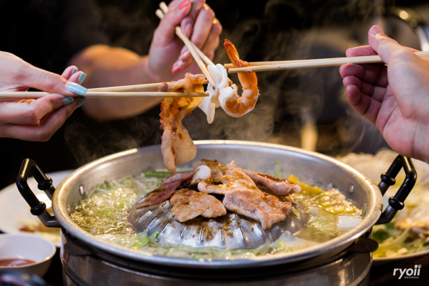 Everyday mookrata & cafe, นั่งปิ้ง หมูกระทะ, Sky grill หมูกระทะ, อารียา หมูกระทะ สาขา 3 รูฟท็อป, หมูกระทะคนรวย, หมูหมึกกุ้ง, Bargyuu, ปิ้งเนย บุฟเฟ่ต์ปิ้งย่างกระทะร้อน อโศก on-the-roof