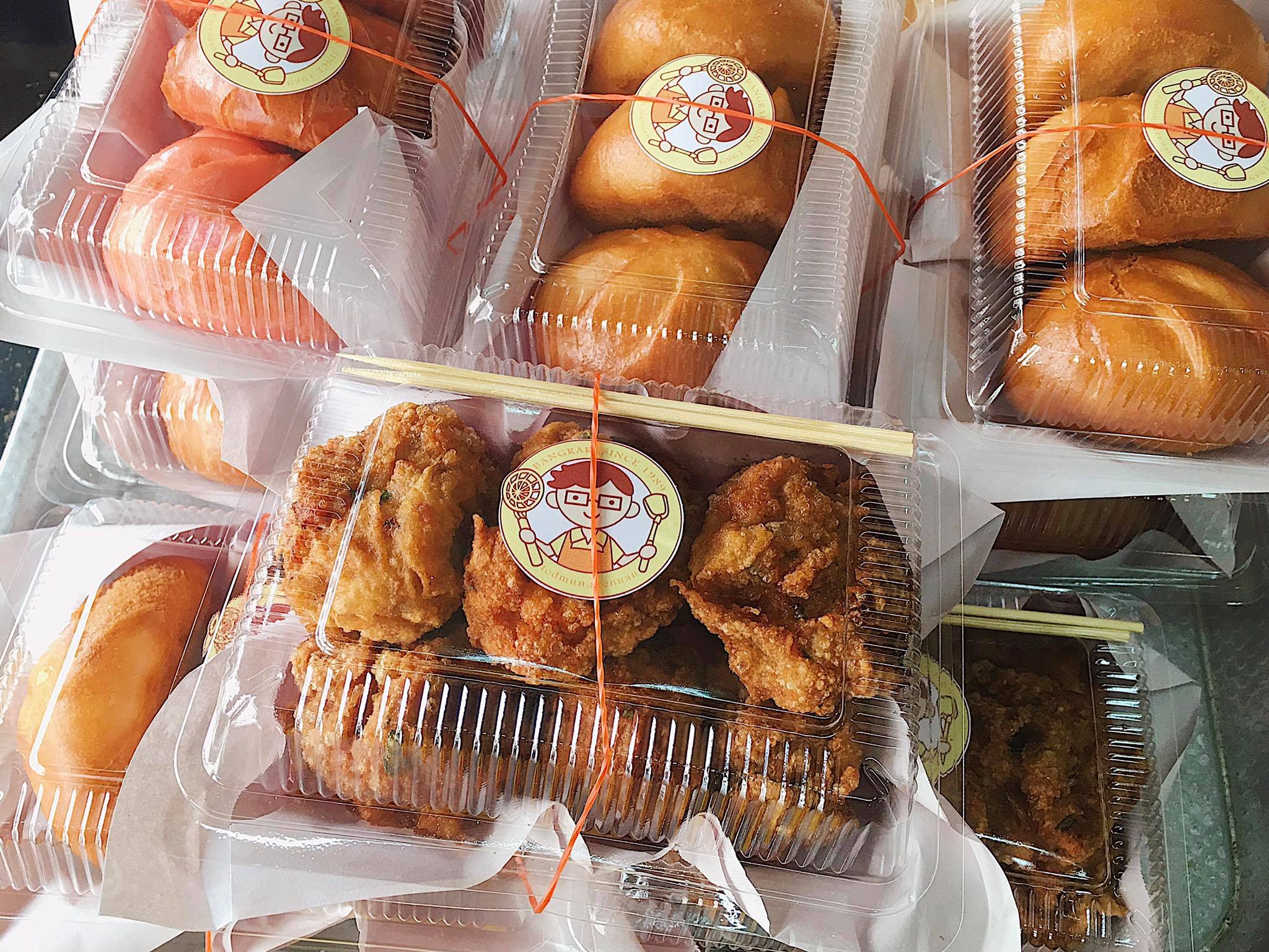 Brasserie 9, โจ๊กปรินซ์ บางรัก, Shelly House, ประจักษ์, Baan Khanitha Thai restaurants, สาขาสาทร, ก๋วยเตี่ยวลูกชิ้นปลาเจ้หลี, ขาหมูตรอกซุงบางรัก เจ้าเก่า, เอ๋กระเพาะปลา ตรอกซุง, ทอดมันกวางตุ้ง สีนวล, นายเม้ง บะหมี่ปู เกี๊ยวกุ้งยักษ์, Panlee Bakery, ร้านลาบอุบล คนตระการ สี่แยกสาทร สุรศักดิ์