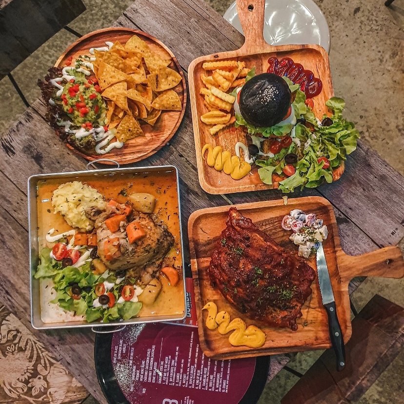 Level 50 by SEE FAH, Sanay Rooftop Bar, Cosmo Bar Bkk, Flashback Rooftop Bar, Dumbo BKK, Wallflowers Cafe, LeeLa Bar, 342 Bar, Peak-A-Boo Bar, SwingBar