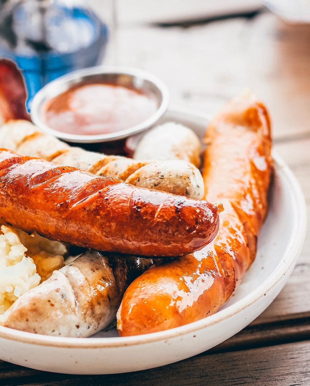 Level 50 by SEE FAH, Sanay Rooftop Bar, Cosmo Bar Bkk, Flashback Rooftop Bar, Dumbo BKK, Wallflowers Cafe, LeeLa Bar, 342 Bar, Peak-A-Boo Bar, SwingBar