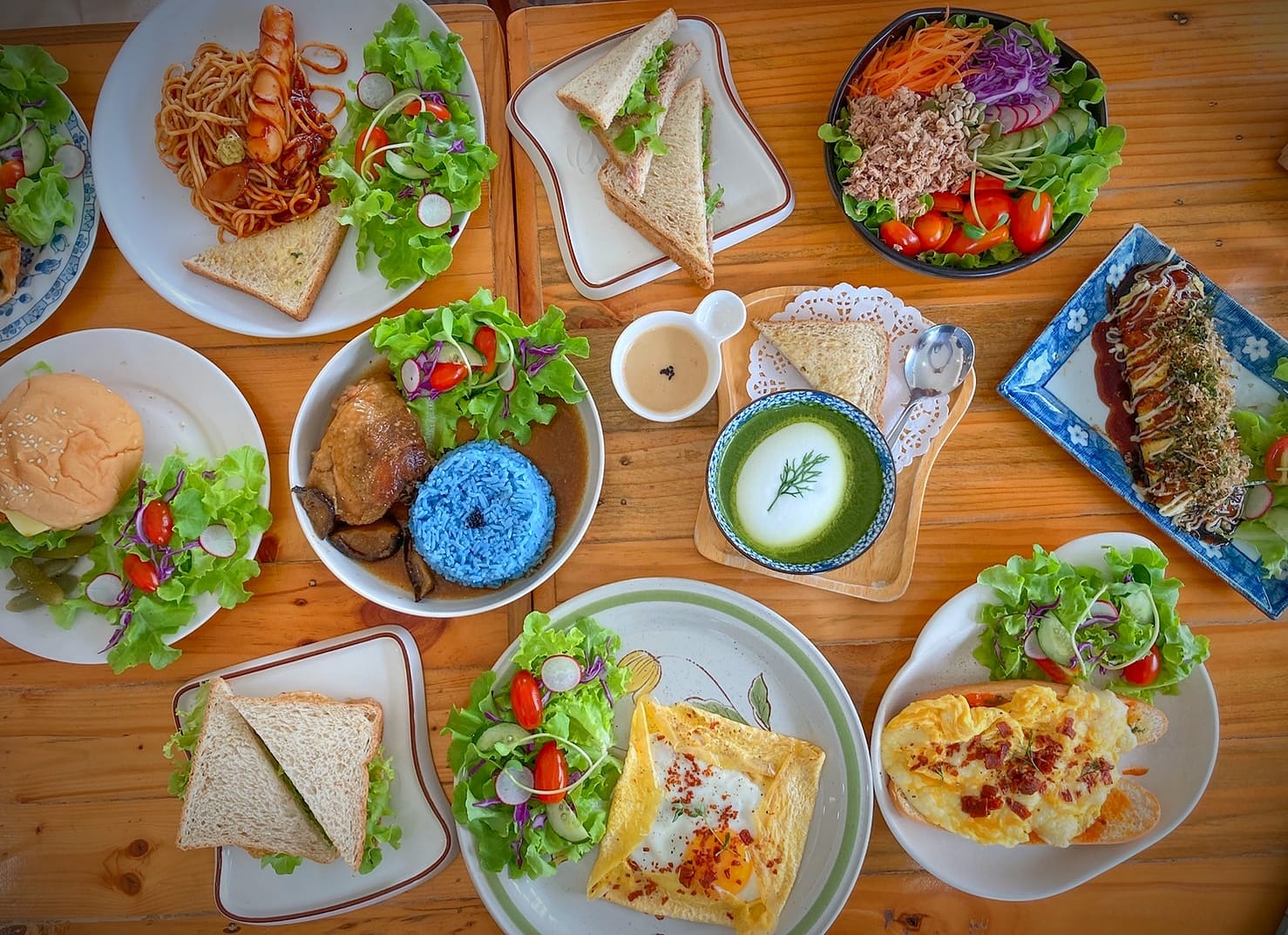 บ้านเฮง, บ้านป้าหลาย Breakfast &amp; Brunch , สุขนิยม, มาร์ อาหารเช้า ก๋วยเตี๋ยวต้มยำน้ำใส, • ญวน เร • อาหารเช้าเวียดนาม , ขอนแก่น, ร้านอาหารเช้าเอมโอช, ซุปเปอร์หมูอาหารเช้า, กอล์ฟ เอมโอช , ตี 5 - Breakfast, เฮียอู๋ เกาเหลาเลือดหมู, Eights A Day, ก๋วยเตี๋ยวเรือรสนิยมต้นตำรับ หมู่บ้านสายฝน ขอนแก่น, เฮือง ปากหม้อญวน ก๋วยจั๊บญวน ขอนแก่น, ชูรส - อาหารเช้า ขอนแก่น