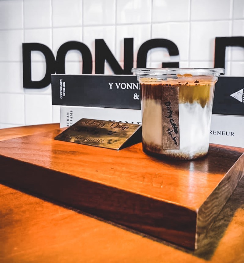 Air Space Hua Hin, ปลีกวิเวก คาเฟ่, After morning cafe, The Chocolate Factory HuaHin, DRIP RIM LAY, Top Seacret Beach Cafe, Molley coffee stand, RowHou8e Cafe' HuaHin106, 25 Monday cafe', S'more Cafe Huahin, Tree House Cafe', Wilaiwan Hua Hin