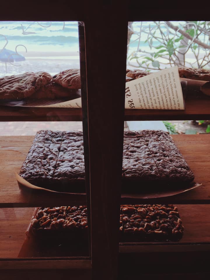 Air Space Hua Hin, ปลีกวิเวก คาเฟ่, After morning cafe, The Chocolate Factory HuaHin, DRIP RIM LAY, Top Seacret Beach Cafe, Molley coffee stand, RowHou8e Cafe' HuaHin106, 25 Monday cafe', S'more Cafe Huahin, Tree House Cafe', Wilaiwan Hua Hin