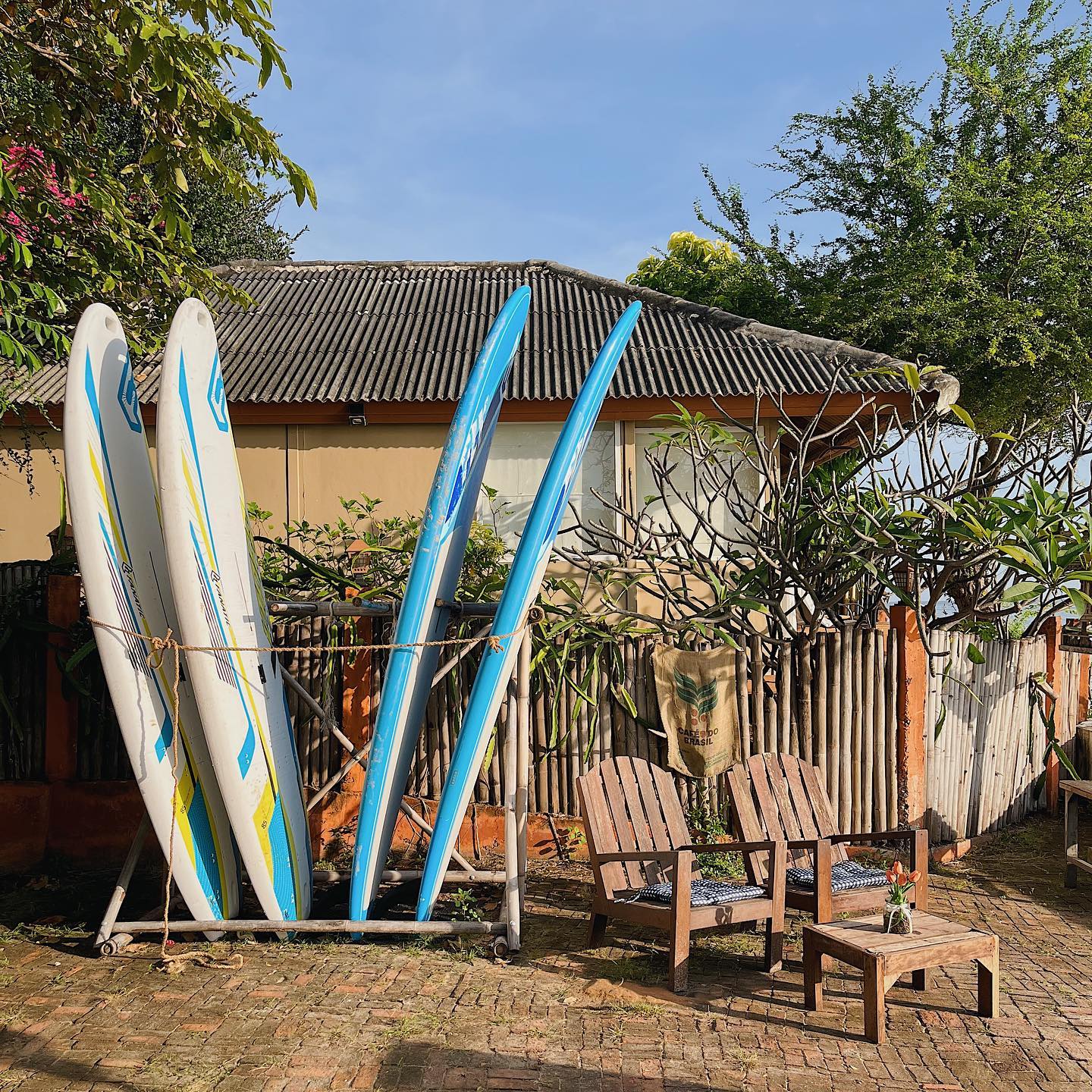 Air Space Hua Hin, ปลีกวิเวก คาเฟ่, After morning cafe, The Chocolate Factory HuaHin, DRIP RIM LAY, Top Seacret Beach Cafe, Molley coffee stand, RowHou8e Cafe' HuaHin106, 25 Monday cafe', S'more Cafe Huahin, Tree House Cafe', Wilaiwan Hua Hin