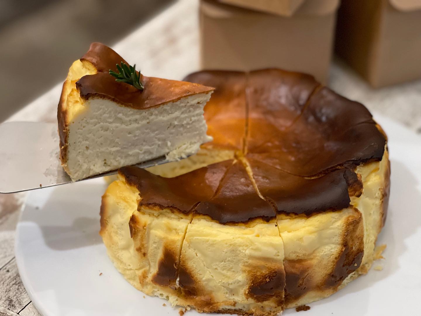 Cypher Gelato, สุกี้จินดา, สาขาลาดพร้าววังหิน, เถ่าชิ่ว น้ำเต้าหู้มือหนึ่ง, เตาถ่าน หมูกระทะ, Unfinished Coffee Roaster, เซี้ยม ก๋วยเตี๋ยวสุโขทัย วังหิน, เครปป้าเฉื่อย, สาขา Plaza Lagoon, เฝอ'54, สาขาลาดพร้าววังหิน 60, ซ้งเป็ดพะโล้, ผัดไทยวังหิน Showปัง, ราดหน้าฟาไฉ, โกวนัน, โกวใหญ่ ก๋วยเตี๋ยวหมูต้มยำ, รัตนา ราชาบะหมี่เกี๊ยวข้าวหมูแดง, ทวีชัยเป็ดพะโล้, กล้วยทอดล้านช้าง, Wood Café, หมูมาไก่ไป, เลิศทิพย์วังหิน, ก๋วยเตี๋ยวต้มยำไข่ลาวา, Buta Shabu, โก โรตีชาชัก ลาดพร้าววังหิน