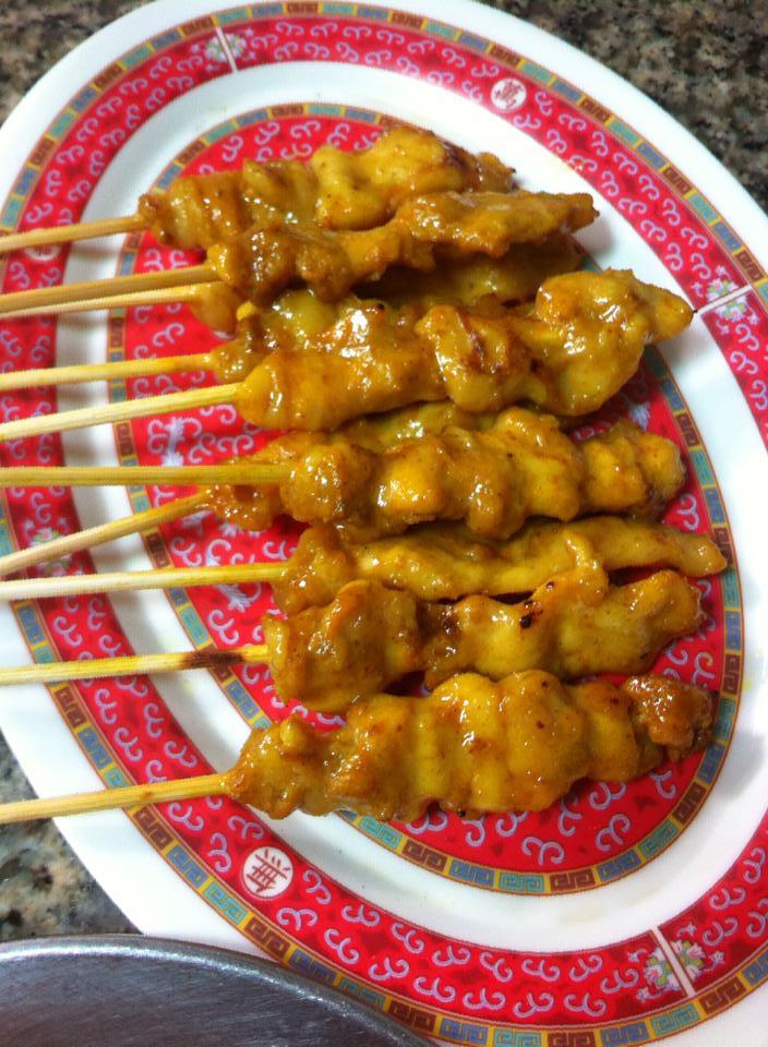 Khao-Sō-i, สาขาสยามพารากอน, อองตอง ข้าวซอย, Mugkhaosoi มักข้าวซอย, ข้าวซอยเชียงใหม่ สุโขทัยซอย 5, ข้าวซอยแม่สุภาพ เจ้าเก่าย่านเทเวศน์, หอมด่วน, ข้าวซอยลำดวนฟ้าฮ่ามเชียงใหม่, สาขาวิภาวดีรังสิต 58, Lanna Eatery, ต๊ะต่อนยอน, Cr. ภาพทั้งหมดจาก Facebook ต๊ะต่อนยอน อาหารเหนือ, ข้าวซอยดอยคำ, ฮ้านจาวเหนือ, ทิศเหนือ