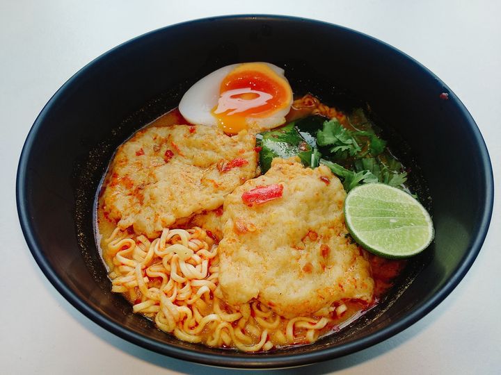 ก๋วยเตี๋ยวต้มยำเจ้ดำ200ปี, ก๋วยเตี๋ยวต้มยำนายฮัน, ปากแดงก๋วยเตี๋ยวต้มยำ, บ้านก๋วยเตี๋ยวต้มยำหมูเด้ง ลาดพร้าว101, ก๋วยเตี๋ยวต้มยำไข่ลาวา, ก๋วยเตี๋ยวต้มยำกากหมู สูตรโบราณ ท่าน้ำนนท์, เด็กเส้น, พี่อ้อ ก๋วยเตี๋ยวต้มยำกุ้ง