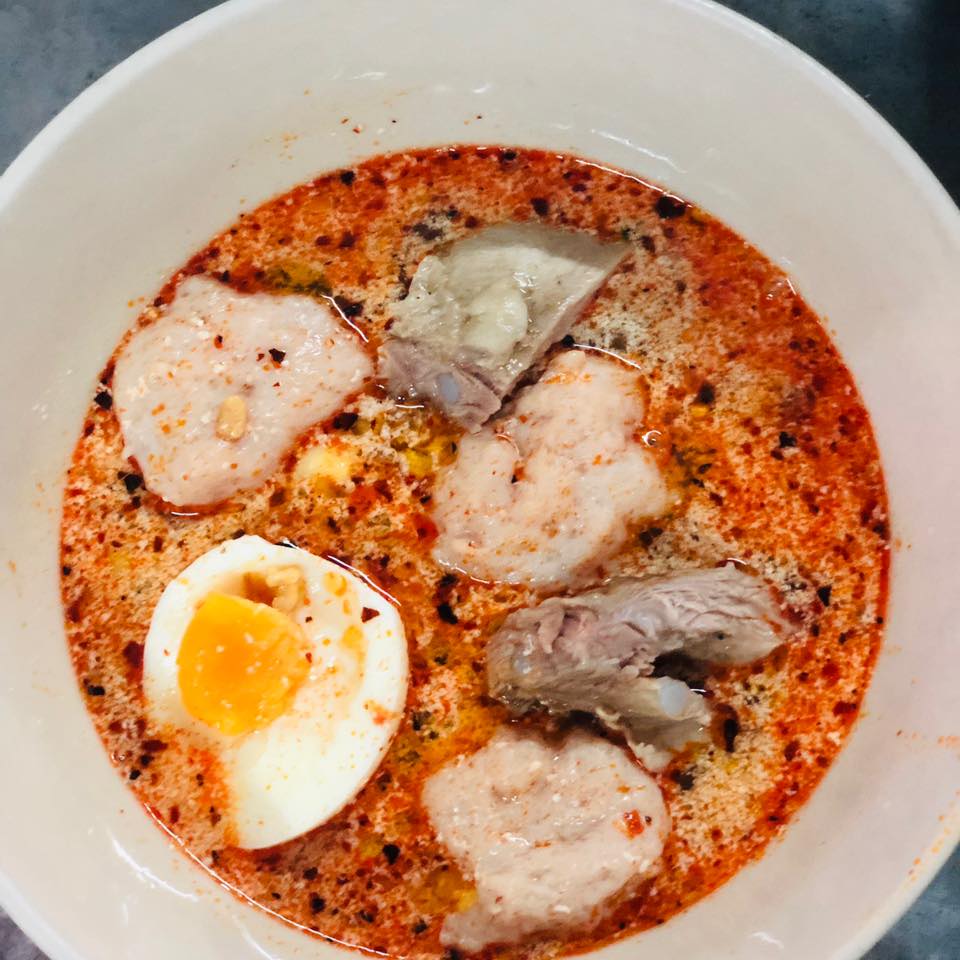 ก๋วยเตี๋ยวต้มยำเจ้ดำ200ปี, ก๋วยเตี๋ยวต้มยำนายฮัน, ปากแดงก๋วยเตี๋ยวต้มยำ, บ้านก๋วยเตี๋ยวต้มยำหมูเด้ง ลาดพร้าว101, ก๋วยเตี๋ยวต้มยำไข่ลาวา, ก๋วยเตี๋ยวต้มยำกากหมู สูตรโบราณ ท่าน้ำนนท์, เด็กเส้น, พี่อ้อ ก๋วยเตี๋ยวต้มยำกุ้ง