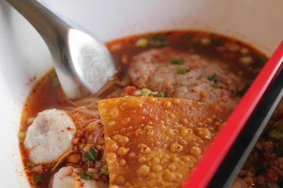 ก๋วยเตี๋ยวต้มยำเจ้ดำ200ปี, ก๋วยเตี๋ยวต้มยำนายฮัน, ปากแดงก๋วยเตี๋ยวต้มยำ, บ้านก๋วยเตี๋ยวต้มยำหมูเด้ง ลาดพร้าว101, ก๋วยเตี๋ยวต้มยำไข่ลาวา, ก๋วยเตี๋ยวต้มยำกากหมู สูตรโบราณ ท่าน้ำนนท์, เด็กเส้น, พี่อ้อ ก๋วยเตี๋ยวต้มยำกุ้ง