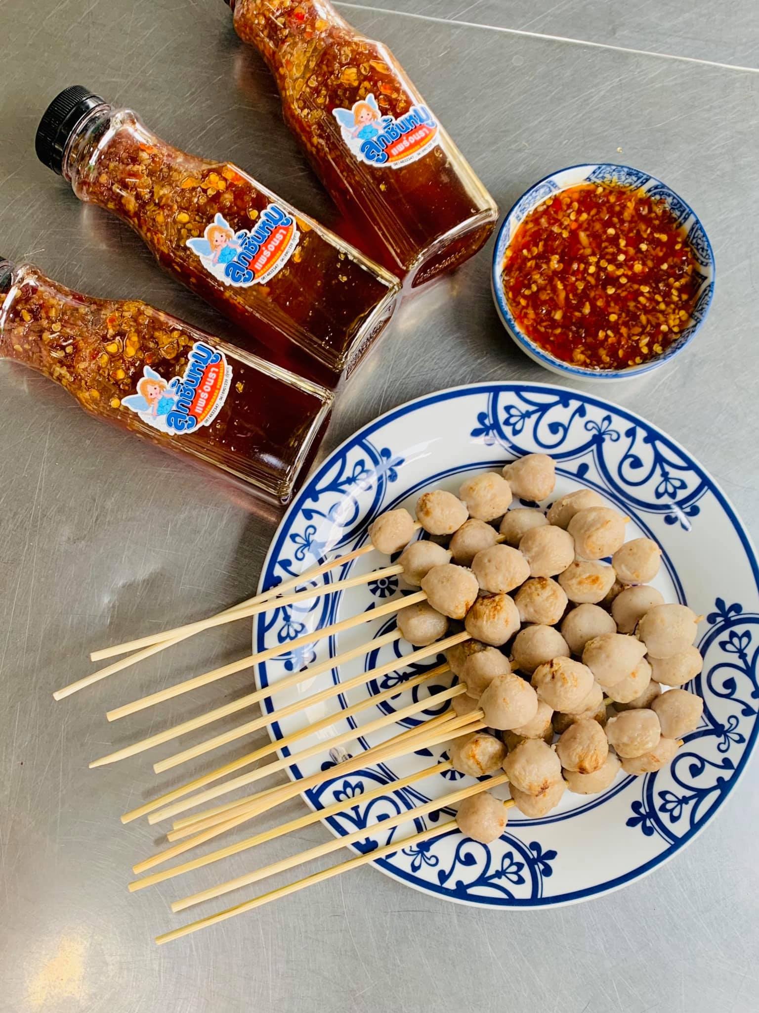 Anya Authentic Thai Cuisine, Kinu, สาขาเสาชิงช้า, ภูธรบาร์, ครัวอัปษร, สาขาถนนดินสอ, ขนมกุ๋ยช่ายเจ๊ต้อย, ตาชัยก๋วยเตี๋ยวสุโขทัย, โกปี๊เฮี้ยะไถ่กี่ ณ เสาชิงช้า, ไทยทำ เกาเหลาสมองหมู, จิต เตาถ่าน, ศิริพรโภชนา, มนต์ นมสด, เจ๊นี เผือกหิมะ, ลูกชิ้นหมูแพร่งนรา, นายอ้วนเย็นตาโฟเสาชิงช้า, สุขนิยม ขนมครกสิงคโปร์, ทิพย์สมัย ผัดไทยประตูผี, เช็งซิมอี๊ , สาขาเสาชิงช้า, Bite and Bond, ร้านติ่นฟง Tinn Feng, บรรพชน Bun Bar Chon, นมโจ เสาชิงช้า, ข้าวหมูแดงนายชุน