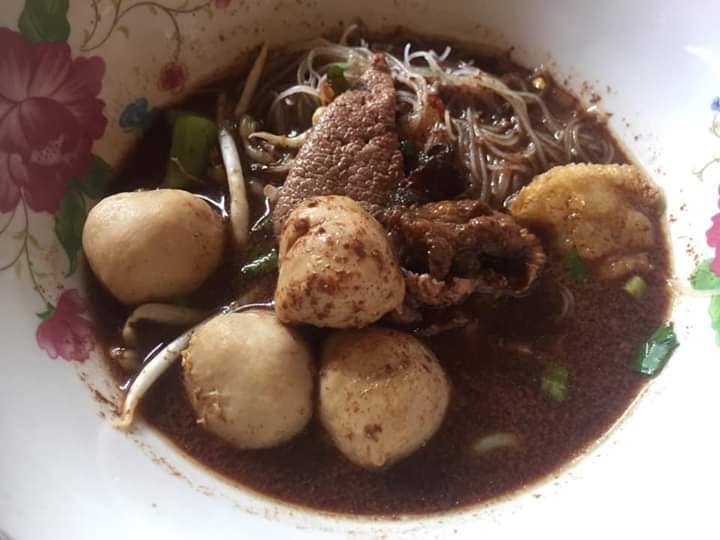 ก๋วยเตี๋ยวเรือในคลอง อยุธยา, กรุงเก่า"เตี๋ยวเรือ", ร้านก๋วยเตี๋ยวเรือโอ่งบนแพริมแม่น้ำน้อย, ก๋วยเตี๋ยวเรือกิมหลวน อยุธยา, ก๋วยเตี๋ยวเรือ ตาลเดี่ยว'เตี๋ยวเรือ, ก๋วยเตี๊ยวลุงแจ๊ะ (บัวหวาน), ร้านก๋วยเตี๋ยวตาไห (คลองท่อ), ก๋วยเตี๋ยวเรือแม่วันดี อยุธยา