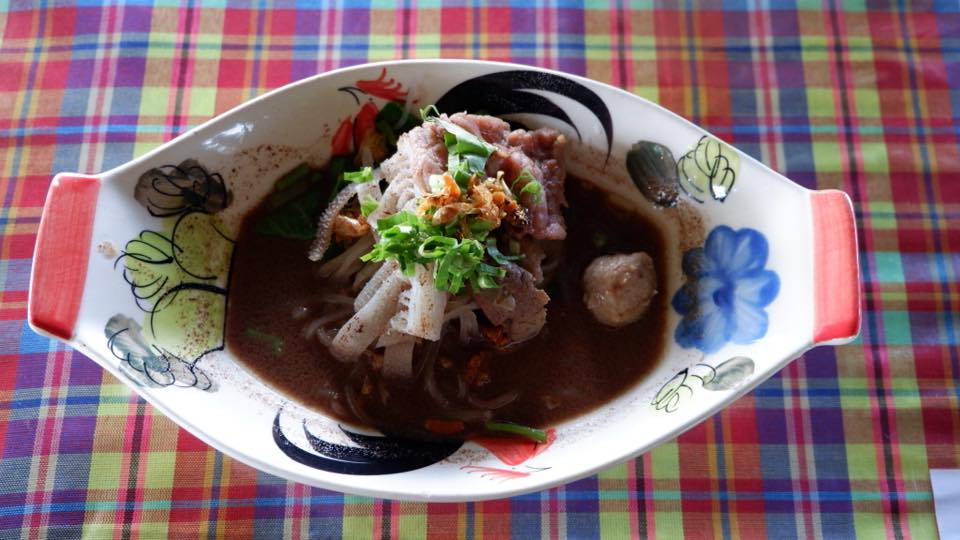 ก๋วยเตี๋ยวเรือในคลอง อยุธยา, กรุงเก่า"เตี๋ยวเรือ", ร้านก๋วยเตี๋ยวเรือโอ่งบนแพริมแม่น้ำน้อย, ก๋วยเตี๋ยวเรือกิมหลวน อยุธยา, ก๋วยเตี๋ยวเรือ ตาลเดี่ยว'เตี๋ยวเรือ, ก๋วยเตี๊ยวลุงแจ๊ะ (บัวหวาน), ร้านก๋วยเตี๋ยวตาไห (คลองท่อ), ก๋วยเตี๋ยวเรือแม่วันดี อยุธยา