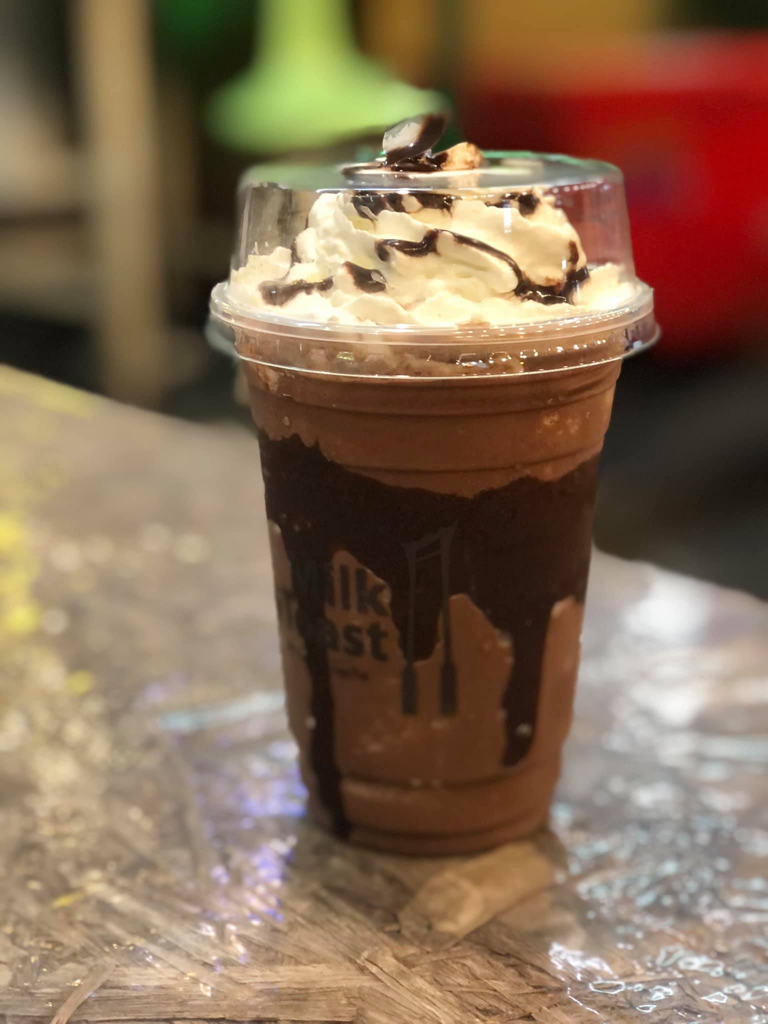 Anya Authentic Thai Cuisine, Kinu, สาขาเสาชิงช้า, ภูธรบาร์, ครัวอัปษร, สาขาถนนดินสอ, ขนมกุ๋ยช่ายเจ๊ต้อย, ตาชัยก๋วยเตี๋ยวสุโขทัย, โกปี๊เฮี้ยะไถ่กี่ ณ เสาชิงช้า, ไทยทำ เกาเหลาสมองหมู, จิต เตาถ่าน, ศิริพรโภชนา, มนต์ นมสด, เจ๊นี เผือกหิมะ, ลูกชิ้นหมูแพร่งนรา, นายอ้วนเย็นตาโฟเสาชิงช้า, สุขนิยม ขนมครกสิงคโปร์, ทิพย์สมัย ผัดไทยประตูผี, เช็งซิมอี๊ , สาขาเสาชิงช้า, Bite and Bond, ร้านติ่นฟง Tinn Feng, บรรพชน Bun Bar Chon, นมโจ เสาชิงช้า, ข้าวหมูแดงนายชุน