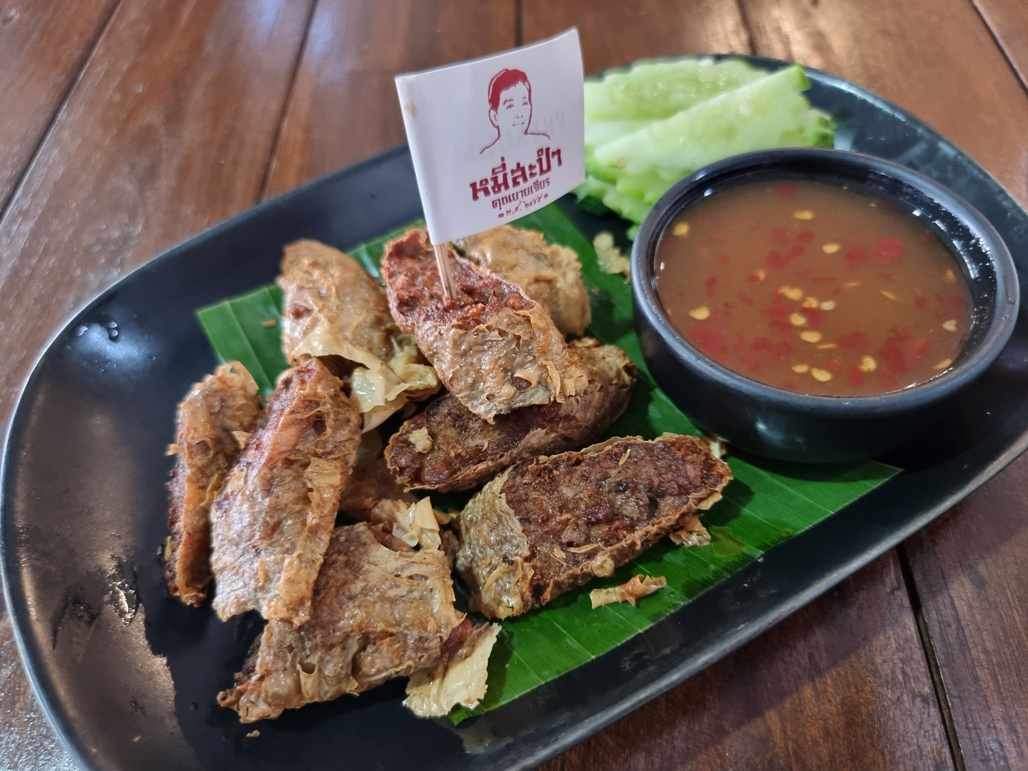 หมี่สะปำ คุณยายเจียร ภูเก็ต, ร้านก๋วยเตี๋ยวเนื้อวัวรับอรุณ, หมี่อ่าวเก, หมี่น้ำกุ้ง อ่าวเก ถนน พูนผล, กิตติก๋วยเตี๋ยวเป็ด ภูเก็ต, ก๋วยเตี๋ยวเรือราไวย์ ซอยใสยวน, ร้านก๋วยเตี๋ยวเรือสี่พระยา (สาขาฉลอง), กิมท้อ นครปฐม, ก๋วยเตี๋ยวลูกชิ้นเนื้อรามา, หมี่แป๊ะเถว, ร้านหมี่โป๋เบี๋ยน, ก๋วยเตี๋ยวเรืออัมพวาภูเก็ต