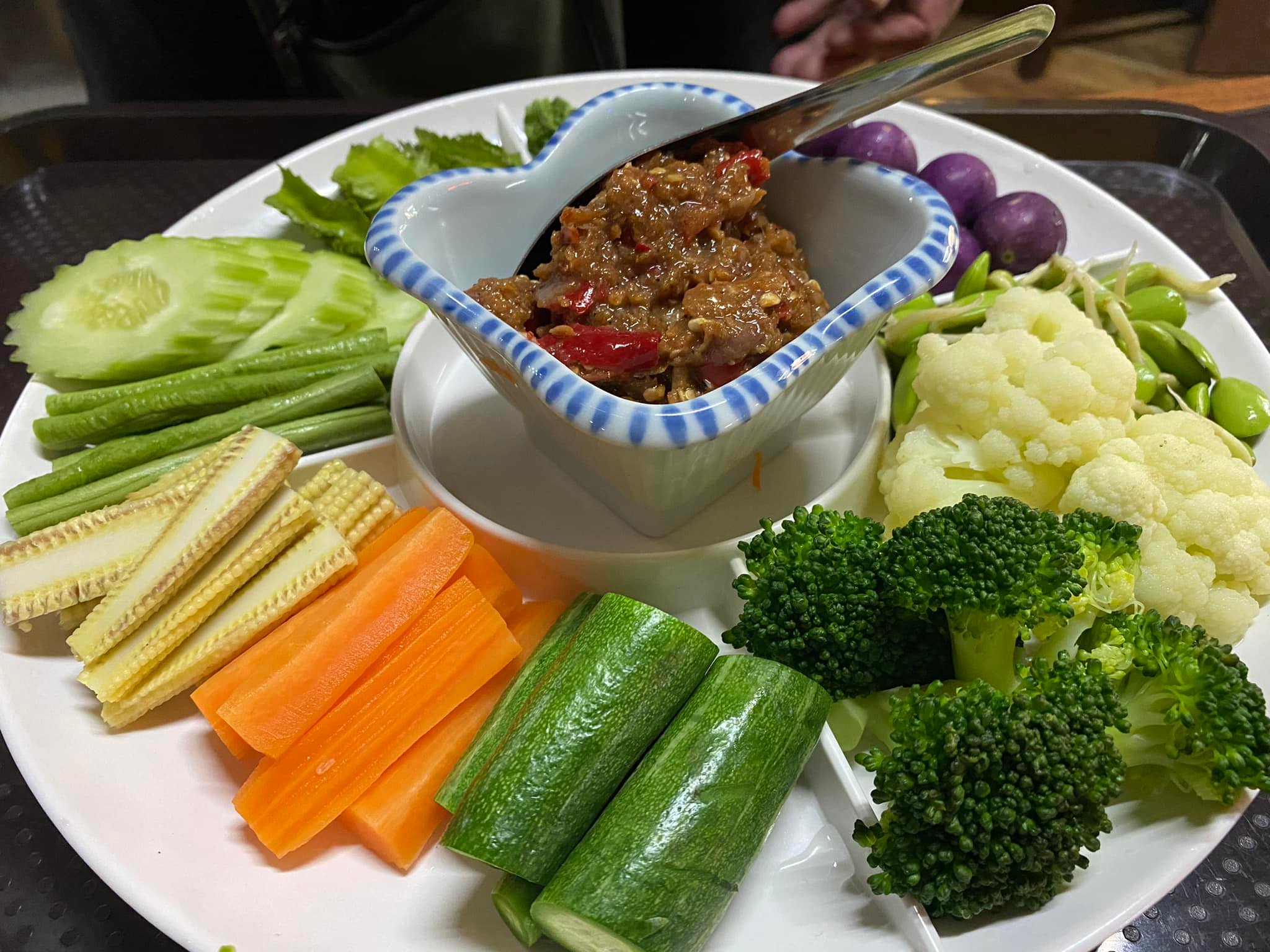 มันโภชนา, เรอดังซีฟู้ด, บ้านเขาหลักซีฟู้ด, ครัวนายอั๊ง เขาหลัก, ครัวมาดาม, เล่าลือ, ครัวผู้พัน เขาหลัก, แปะเถียร เป็ดย่าง เขาหลัก, Peter Pan, เจ๊น้อง ร้านอาหารพื้นเมืองพังงา, KhaoLak Phu View, ครัว หลวงเทน (หรอยที่สุดในเมืองมนุษย์), ครัวน้ำตา