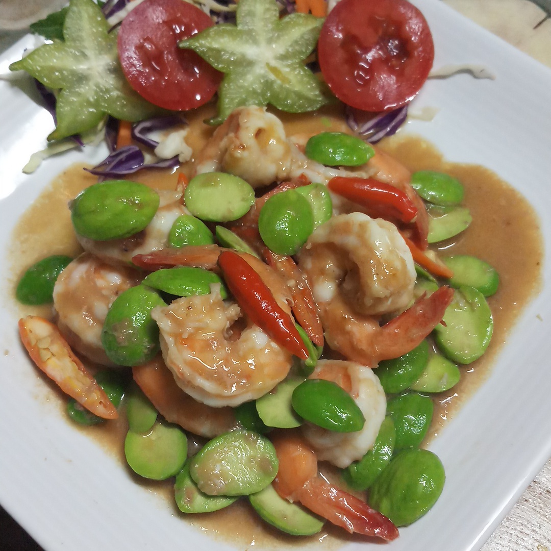 มันโภชนา, เรอดังซีฟู้ด, บ้านเขาหลักซีฟู้ด, ครัวนายอั๊ง เขาหลัก, ครัวมาดาม, เล่าลือ, ครัวผู้พัน เขาหลัก, แปะเถียร เป็ดย่าง เขาหลัก, Peter Pan, เจ๊น้อง ร้านอาหารพื้นเมืองพังงา, KhaoLak Phu View, ครัว หลวงเทน (หรอยที่สุดในเมืองมนุษย์), ครัวน้ำตา