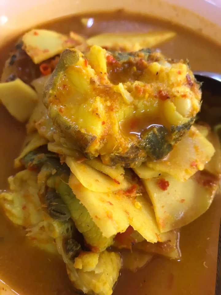 มันโภชนา, เรอดังซีฟู้ด, บ้านเขาหลักซีฟู้ด, ครัวนายอั๊ง เขาหลัก, ครัวมาดาม, เล่าลือ, ครัวผู้พัน เขาหลัก, แปะเถียร เป็ดย่าง เขาหลัก, Peter Pan, เจ๊น้อง ร้านอาหารพื้นเมืองพังงา, KhaoLak Phu View, ครัว หลวงเทน (หรอยที่สุดในเมืองมนุษย์), ครัวน้ำตา