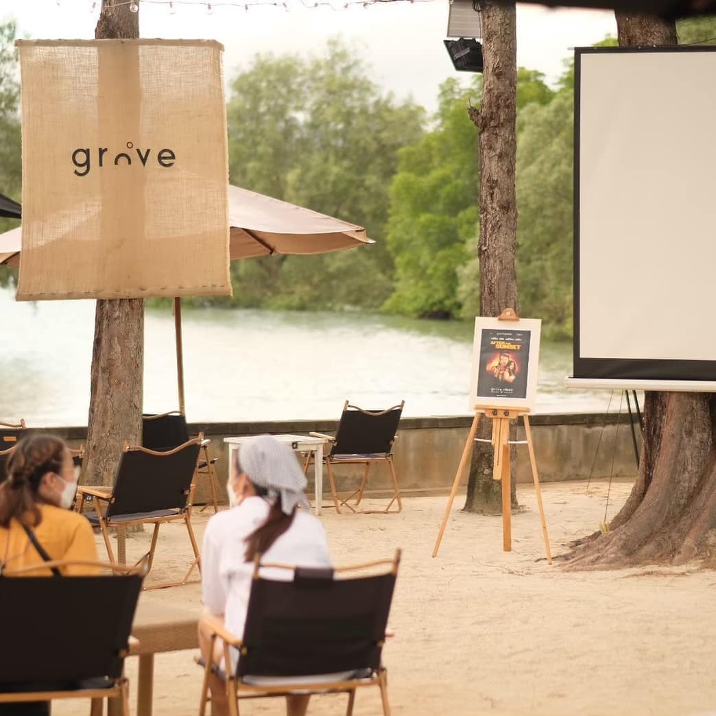 MOONSTo̲̲NE, Bread Crumbs Cafe, Happy Cafe and Minifarm, เสื่อผืน หมอนใบ, WA-Phuket, Honest Coffee &amp; Service, Grove Phuket, RYN, DouBrew Coffee &amp; Craft, The Tent, หนัง(สือ)2521