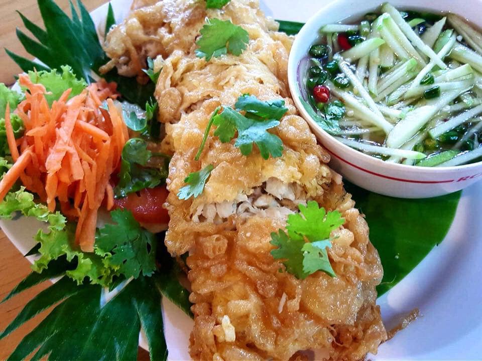 ครัวเจ๊นงค์ซีฟู๊ด, แม่ลูกจันทน์, สาขาบางตะบูน, โคตรหมู, ครัวริมเล ปูเป็น, Luckyseafood 2, ครัวไข่มุกปูเป็น, เจ๊เหมียวทะเลสด, เปลญวน เพชรบุรี, ครัวเพชรน้ำฟ้า, วิวทะเลซีฟู้ดชะอำ, ป้าหยัน, พวงเพชร, ครัวห้วยทราย, กิ่งกาญจน์, รีแล็กซ์ เพชรบุรี, เรือแลเล บางตะบูน, สวนอาหาร "ล้านอร่อย", บางตะบูนเบย์, ครัวปรียานนท์ หาดเจ้าสำราญ, สังเวียนซีฟู้ด Sungwean seafood