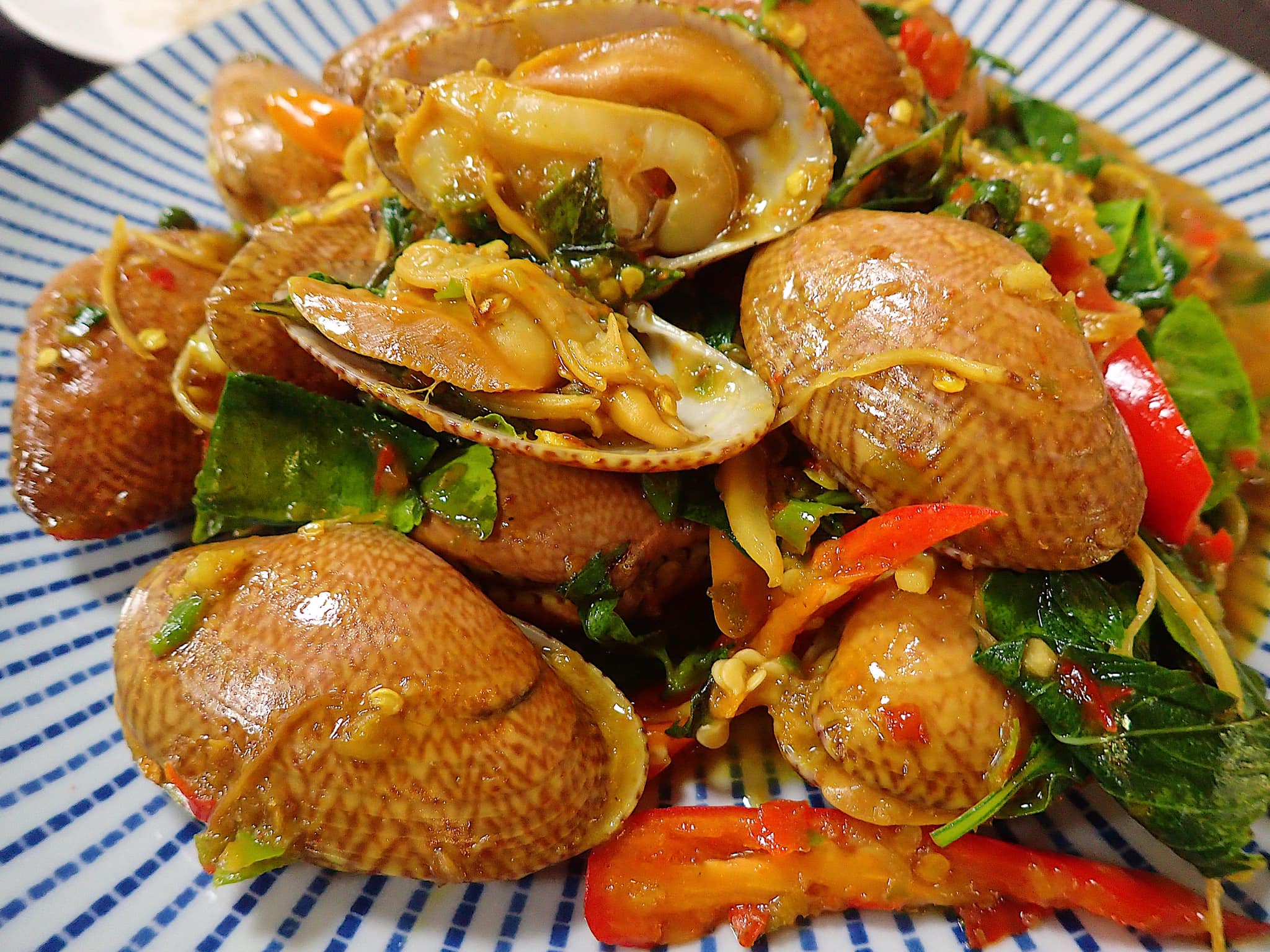 ครัวเจ๊นงค์ซีฟู๊ด, แม่ลูกจันทน์, สาขาบางตะบูน, โคตรหมู, ครัวริมเล ปูเป็น, Luckyseafood 2, ครัวไข่มุกปูเป็น, เจ๊เหมียวทะเลสด, เปลญวน เพชรบุรี, ครัวเพชรน้ำฟ้า, วิวทะเลซีฟู้ดชะอำ, ป้าหยัน, พวงเพชร, ครัวห้วยทราย, กิ่งกาญจน์, รีแล็กซ์ เพชรบุรี, เรือแลเล บางตะบูน, สวนอาหาร "ล้านอร่อย", บางตะบูนเบย์, ครัวปรียานนท์ หาดเจ้าสำราญ, สังเวียนซีฟู้ด Sungwean seafood