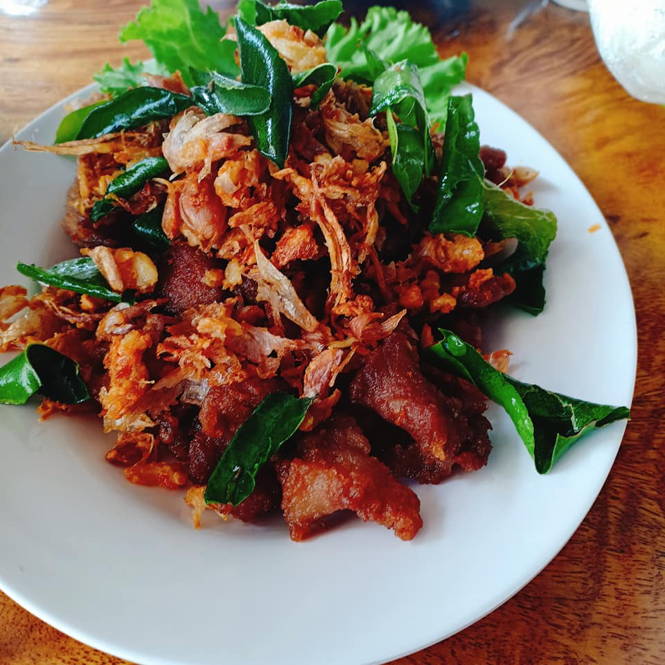 ครัวเจ๊นงค์ซีฟู๊ด, แม่ลูกจันทน์, สาขาบางตะบูน, โคตรหมู, ครัวริมเล ปูเป็น, Luckyseafood 2, ครัวไข่มุกปูเป็น, เจ๊เหมียวทะเลสด, เปลญวน เพชรบุรี, ครัวเพชรน้ำฟ้า, วิวทะเลซีฟู้ดชะอำ, ป้าหยัน, พวงเพชร, ครัวห้วยทราย, กิ่งกาญจน์, รีแล็กซ์ เพชรบุรี, เรือแลเล บางตะบูน, สวนอาหาร "ล้านอร่อย", บางตะบูนเบย์, ครัวปรียานนท์ หาดเจ้าสำราญ, สังเวียนซีฟู้ด Sungwean seafood