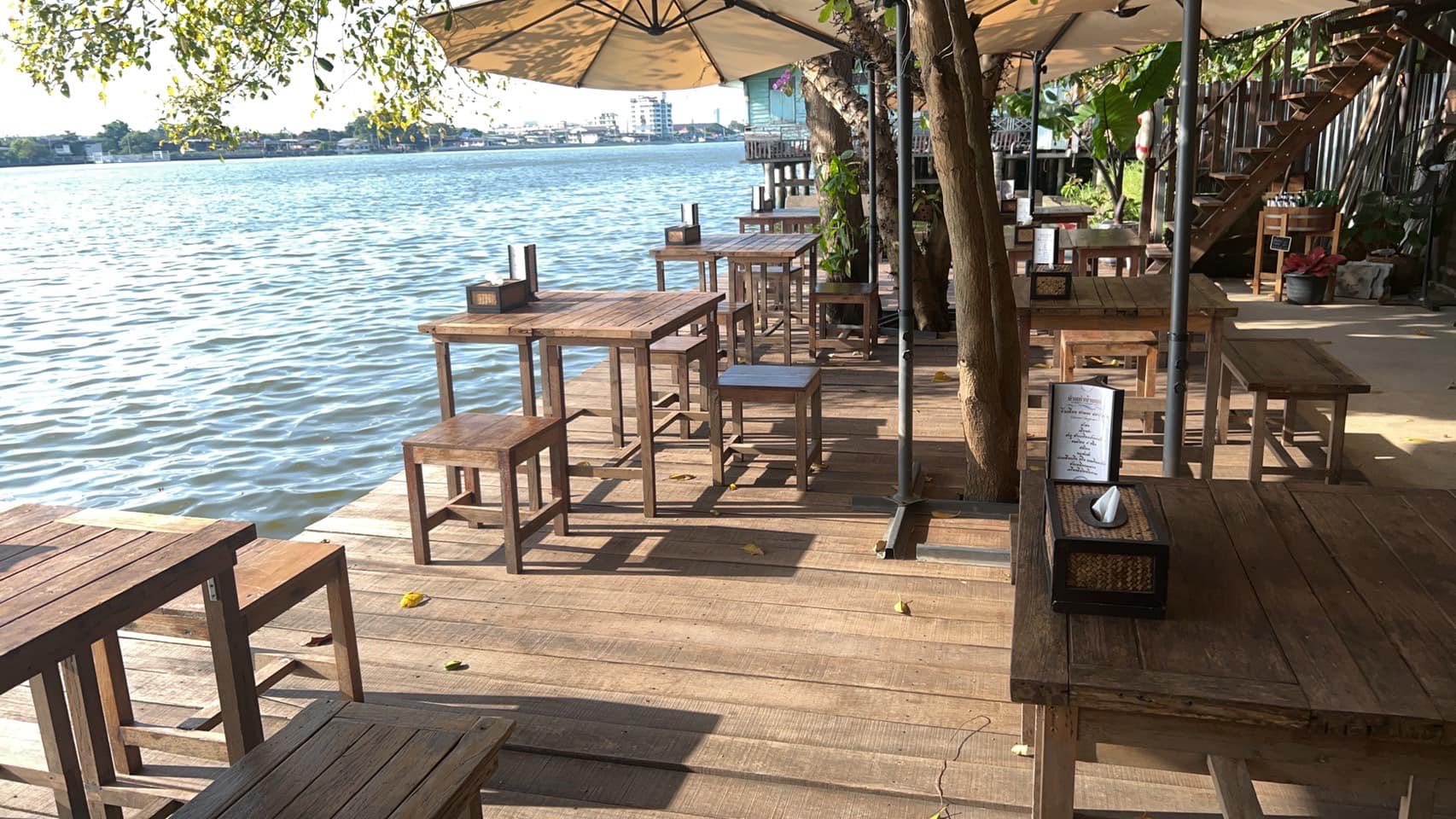 รำไร, ธรรมชาติโอชา, Rangnok Cafe&amp;Bar, บ้านท่าน้ำนนท์ Chaopraya antique Cafe, THE COUSIN, เพลิน Zaab Cafe, สายน้ำคาเฟ่ เกาะเกร็ด, สวนกู เดอะคาเฟ่, กาแฟบ้านเลขที่ ๑, 5522cafe, Rongsi Studio, คลองอ้อมคาเฟ่, คาเฟ่บ้านเฮีย