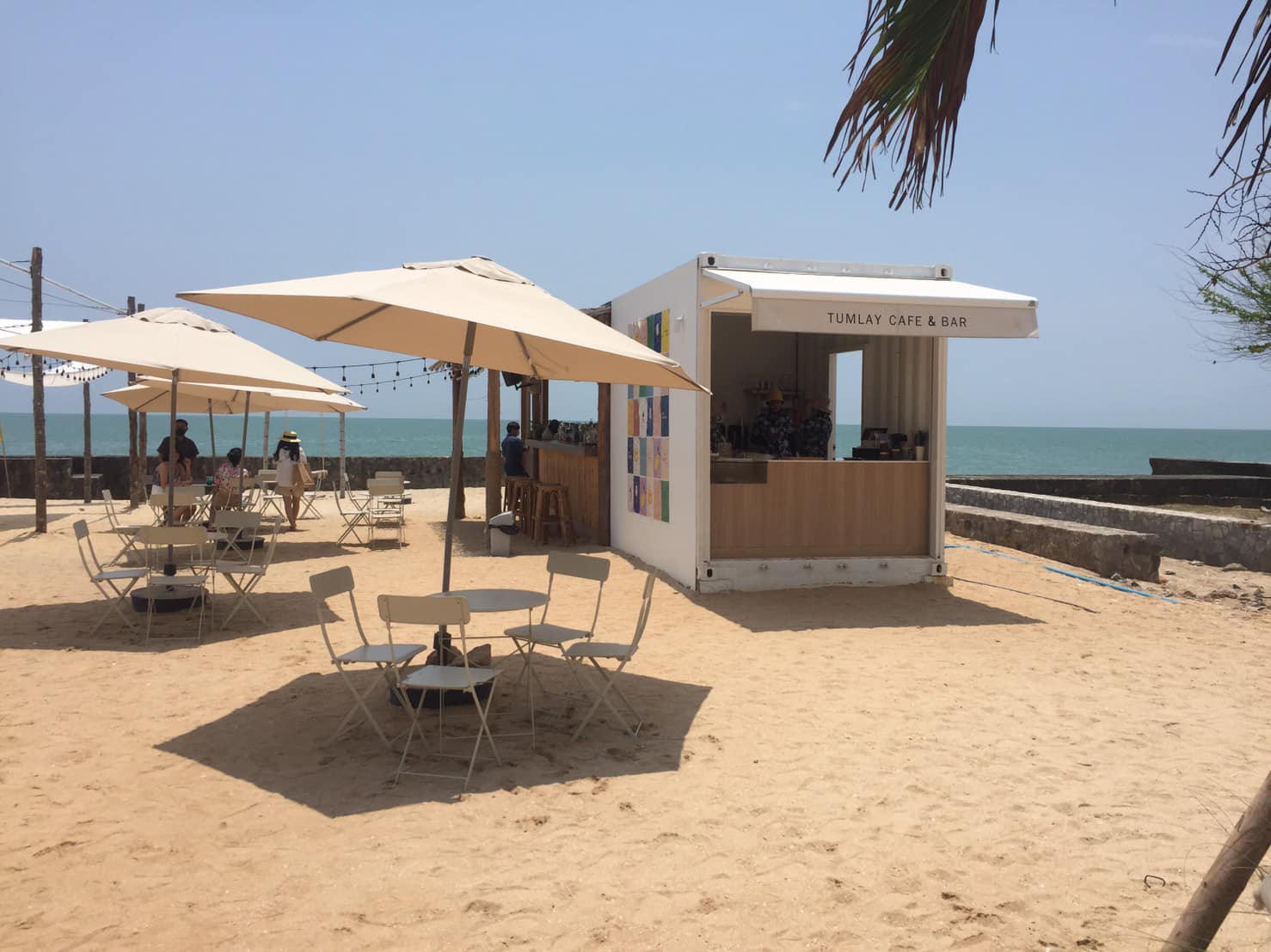 พริบพรี คาเฟ่, FOX COFF, Begiin, Coco&amp;coff, Good time Cafe', Me Cafe' Phetchaburi, Tumlay Cafe &amp; Bar, Ka-nod Café, พิเศษ กาแฟ, อากงคาเฟ่, LoveBread Thailand, SPACE TIME Cafe’ Phetchaburi, ณ โรงนา คาเฟ่