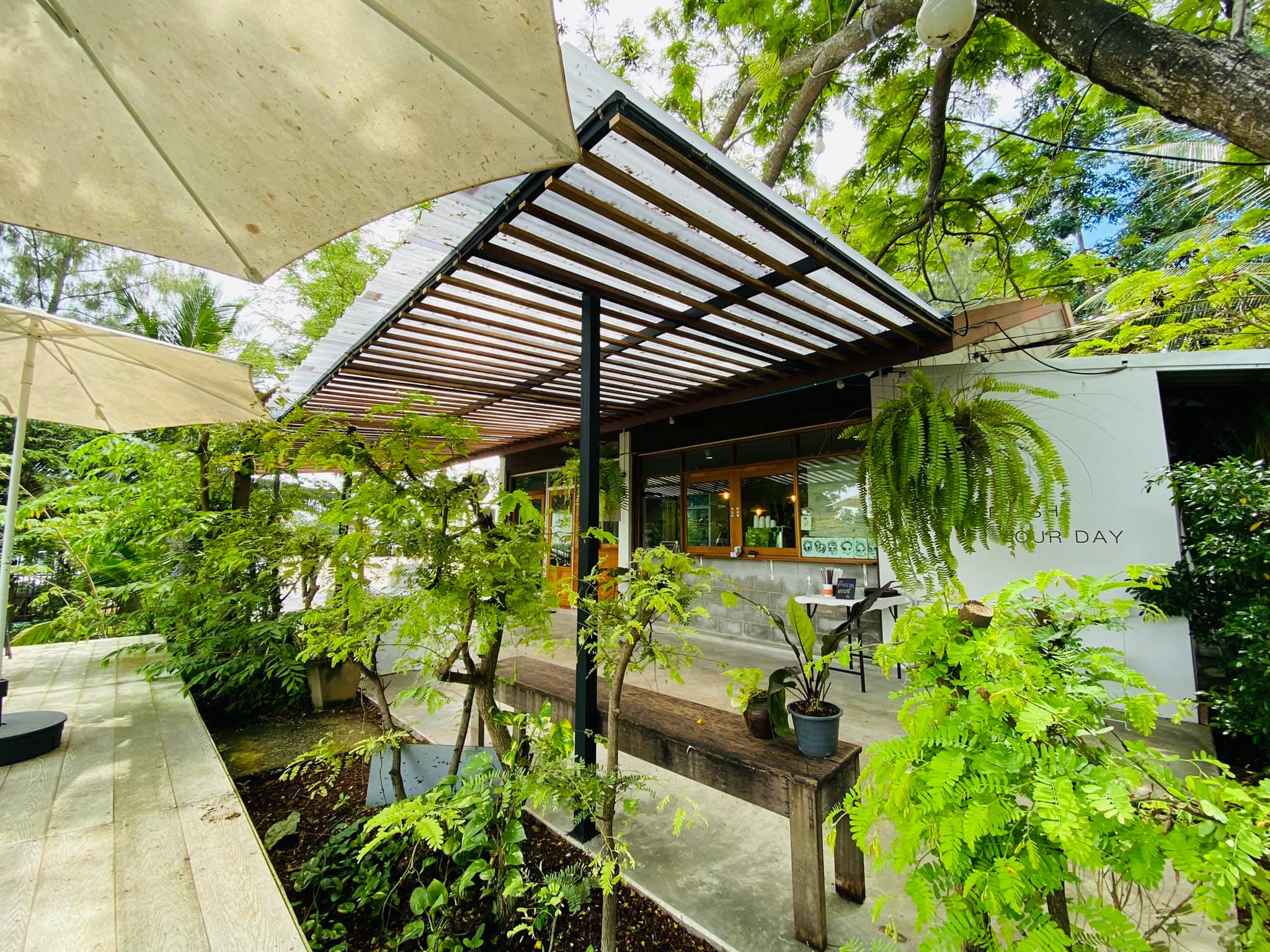 พริบพรี คาเฟ่, FOX COFF, Begiin, Coco&amp;coff, Good time Cafe', Me Cafe' Phetchaburi, Tumlay Cafe &amp; Bar, Ka-nod Café, พิเศษ กาแฟ, อากงคาเฟ่, LoveBread Thailand, SPACE TIME Cafe’ Phetchaburi, ณ โรงนา คาเฟ่