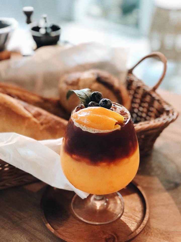 พริบพรี คาเฟ่, FOX COFF, Begiin, Coco&amp;coff, Good time Cafe', Me Cafe' Phetchaburi, Tumlay Cafe &amp; Bar, Ka-nod Café, พิเศษ กาแฟ, อากงคาเฟ่, LoveBread Thailand, SPACE TIME Cafe’ Phetchaburi, ณ โรงนา คาเฟ่