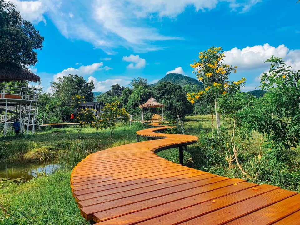 พริบพรี คาเฟ่, FOX COFF, Begiin, Coco&amp;coff, Good time Cafe', Me Cafe' Phetchaburi, Tumlay Cafe &amp; Bar, Ka-nod Café, พิเศษ กาแฟ, อากงคาเฟ่, LoveBread Thailand, SPACE TIME Cafe’ Phetchaburi, ณ โรงนา คาเฟ่