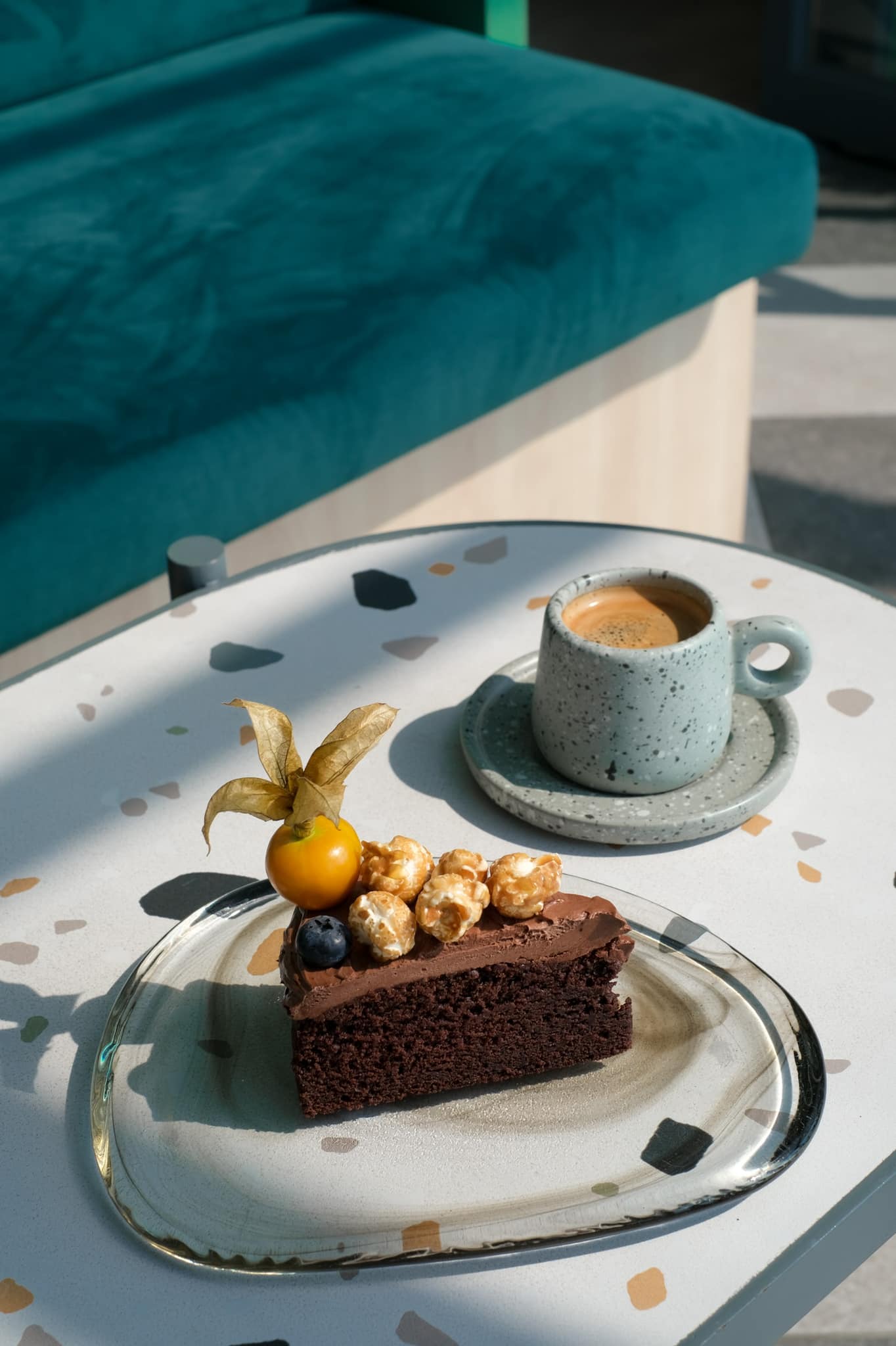 Unplan, ma na cafe', ปลาชุม : Plachum Café &amp; Bistro, Nava House Café - นาวา เฮ้าส์ คาเฟ่, Coffee 123, FarmVille Chachoengsao, บ้านพระจันทร์เวียน, กรีนวิลล์ ผักสลัดเสิร์ฟจากฟาร์ม , D•presso cafe, Baan Melon Desert, Red Cat Cafe ตลาดบ้านใหม่, Lifehouse Cafe &amp; Kitchen, T13 Café