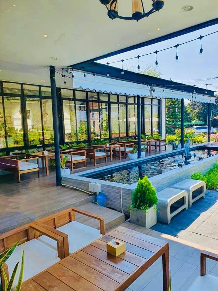 Unplan, ma na cafe', ปลาชุม : Plachum Café &amp; Bistro, Nava House Café - นาวา เฮ้าส์ คาเฟ่, Coffee 123, FarmVille Chachoengsao, บ้านพระจันทร์เวียน, กรีนวิลล์ ผักสลัดเสิร์ฟจากฟาร์ม , D•presso cafe, Baan Melon Desert, Red Cat Cafe ตลาดบ้านใหม่, Lifehouse Cafe &amp; Kitchen, T13 Café