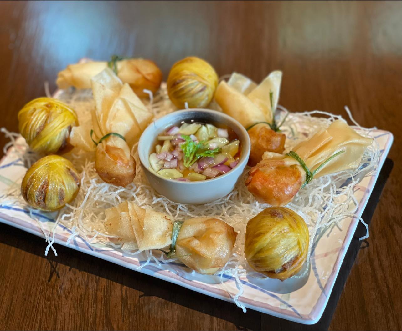 Unplan, ma na cafe', ปลาชุม : Plachum Café &amp; Bistro, Nava House Café - นาวา เฮ้าส์ คาเฟ่, Coffee 123, FarmVille Chachoengsao, บ้านพระจันทร์เวียน, กรีนวิลล์ ผักสลัดเสิร์ฟจากฟาร์ม , D•presso cafe, Baan Melon Desert, Red Cat Cafe ตลาดบ้านใหม่, Lifehouse Cafe &amp; Kitchen, T13 Café