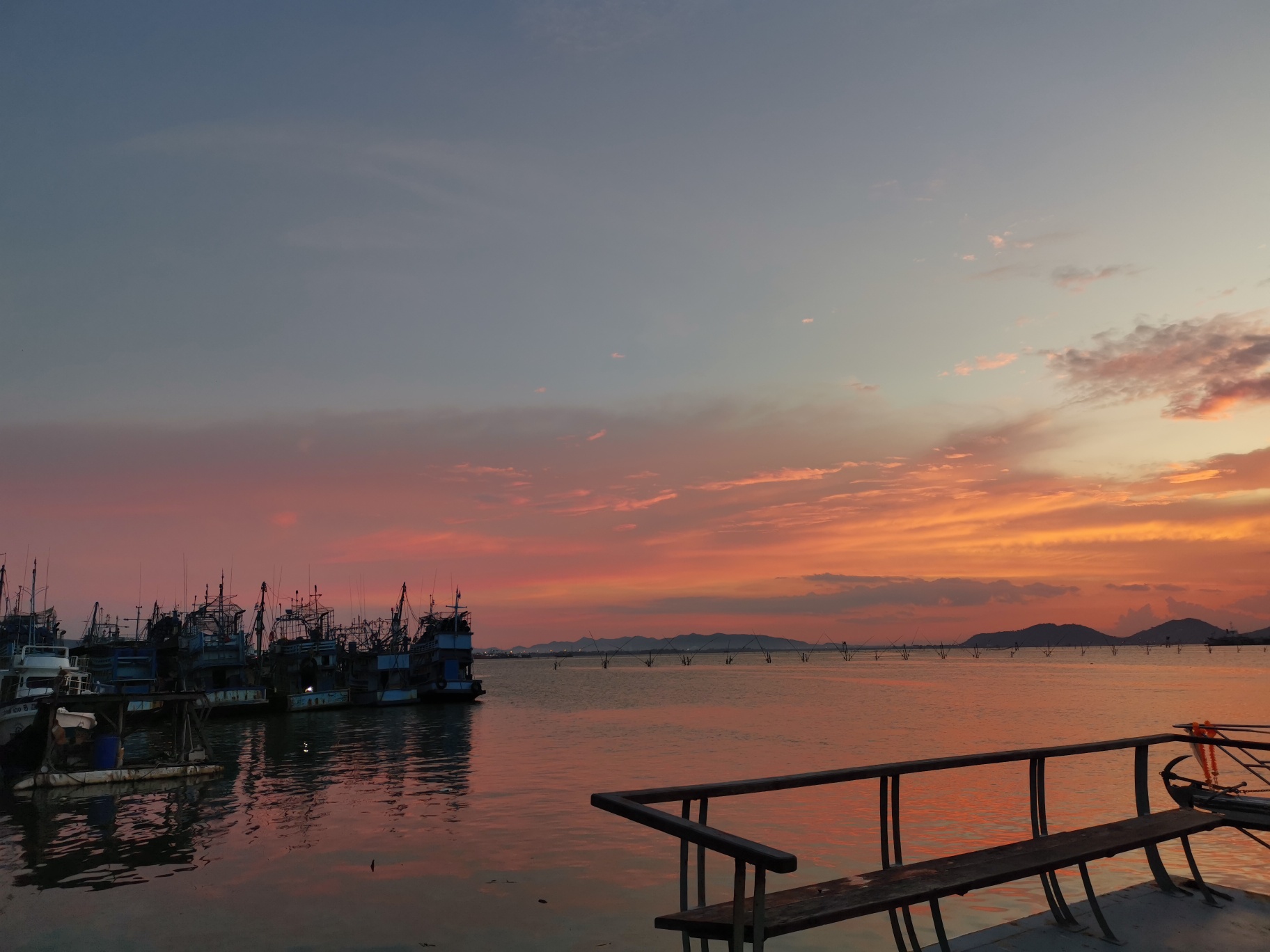 TreeHouse Cafe, Sunshine Blend Home Cafe, Sandtoni, The Stand Brew•Bake , Virung Coffee &amp; Bar, ตากอากาศ, โกงกางคาเฟ่, Studio 55 Cafe