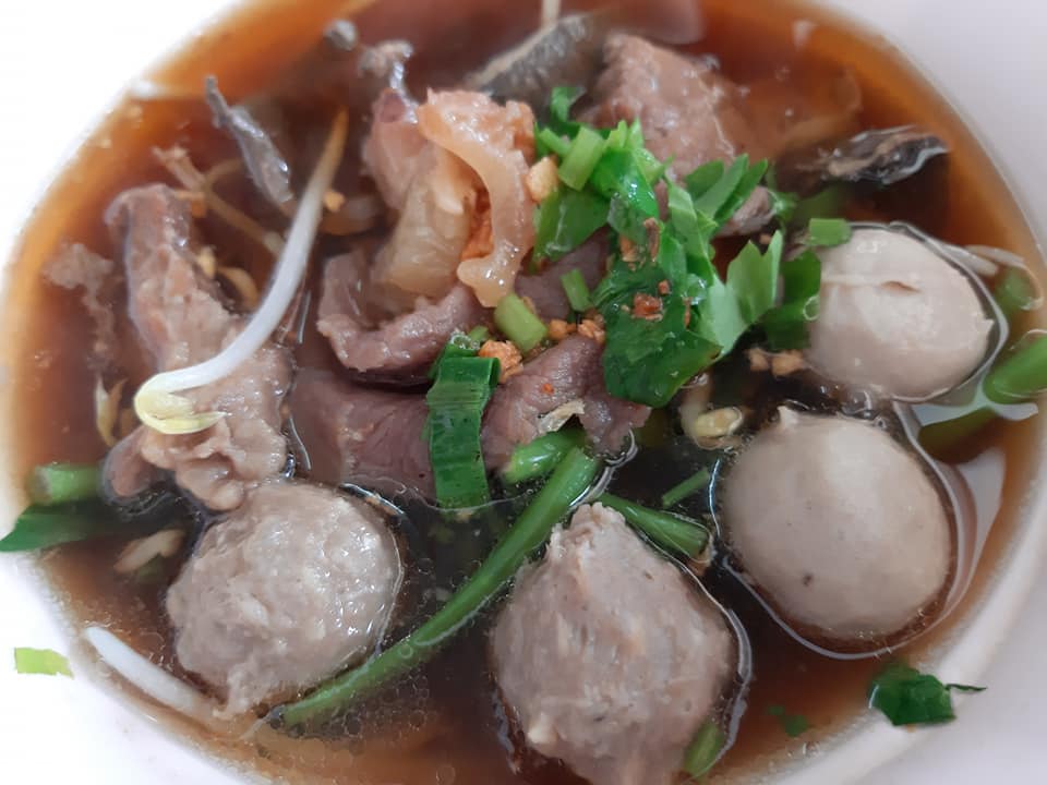 นิยมบุฟเฟ่ต์ ก๋วยเตี๋ยวไก่มะระ, ก๋วยเตี๋ยวเรือ จ้าวคุณ Jaokhun ปากน้ำ สมุทรปราการ, นายท่าน, เฮียปิงลูกชิ้นปลาหมึก, สำรวยก๋วยเตี๋ยวเนื้อ วัดอโศการาม, ก๋วยเตี๋ยวเรือเติมบุญ, ก๋วยเตี๋ยวปลื้ม เนื้อตุ๋น หมูตุ๋น, ก๋วยเตี๋ยวเนื้อ เจ๊หงษ์ แพรกษา, ก๋วยเตี๋ยวเป็ดเจ๊เต็ง, ต.รุ่งโรจน์ ลูกชิ้นปลา, เนื้อตุ๋น แม่ประคำ อร่อยที่สุดในโลก 24 ชม., เจ๊ลี ก๋วยเตี๋ยวเรืออยุธยา รสเด็ด, ติ๋มก๋วยเตี๋ยวเป็ด, ก๋วยเตี๋ยวลูกชิ้นยักษ์ - สะพานเขียว, ก๋วยเตี๋ยวดาวทอง, ก๋วยเตี๋ยวข้ามฟาก, สถานีรถไฟฟ้าทิพวัล-แบริ่งเก่า, ก๋วยเตี๋ยวเรือตรากบ ปั๊ม ปตท.สมจิตร, เจ๊ดา ก๋วยเตี๋ยวเป็ด ปากน้ำ