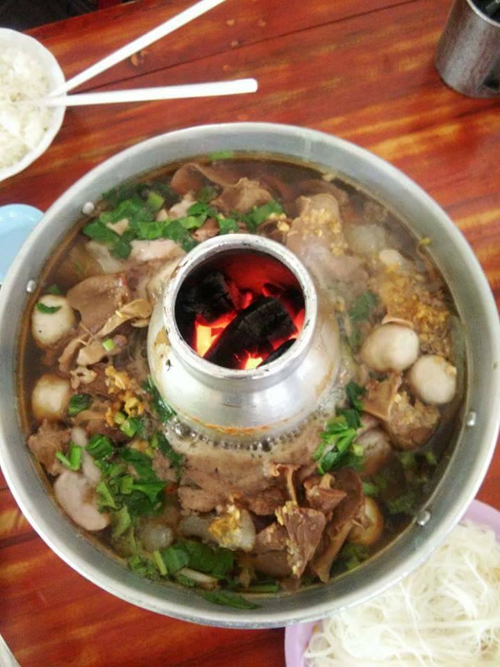 นิยมบุฟเฟ่ต์ ก๋วยเตี๋ยวไก่มะระ, ก๋วยเตี๋ยวเรือ จ้าวคุณ Jaokhun ปากน้ำ สมุทรปราการ, นายท่าน, เฮียปิงลูกชิ้นปลาหมึก, สำรวยก๋วยเตี๋ยวเนื้อ วัดอโศการาม, ก๋วยเตี๋ยวเรือเติมบุญ, ก๋วยเตี๋ยวปลื้ม เนื้อตุ๋น หมูตุ๋น, ก๋วยเตี๋ยวเนื้อ เจ๊หงษ์ แพรกษา, ก๋วยเตี๋ยวเป็ดเจ๊เต็ง, ต.รุ่งโรจน์ ลูกชิ้นปลา, เนื้อตุ๋น แม่ประคำ อร่อยที่สุดในโลก 24 ชม., เจ๊ลี ก๋วยเตี๋ยวเรืออยุธยา รสเด็ด, ติ๋มก๋วยเตี๋ยวเป็ด, ก๋วยเตี๋ยวลูกชิ้นยักษ์ - สะพานเขียว, ก๋วยเตี๋ยวดาวทอง, ก๋วยเตี๋ยวข้ามฟาก, สถานีรถไฟฟ้าทิพวัล-แบริ่งเก่า, ก๋วยเตี๋ยวเรือตรากบ ปั๊ม ปตท.สมจิตร, เจ๊ดา ก๋วยเตี๋ยวเป็ด ปากน้ำ