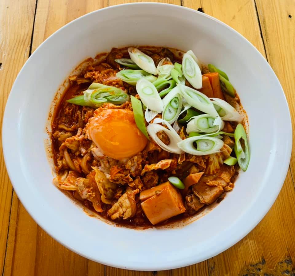 นิยมบุฟเฟ่ต์ ก๋วยเตี๋ยวไก่มะระ, ก๋วยเตี๋ยวเรือ จ้าวคุณ Jaokhun ปากน้ำ สมุทรปราการ, นายท่าน, เฮียปิงลูกชิ้นปลาหมึก, สำรวยก๋วยเตี๋ยวเนื้อ วัดอโศการาม, ก๋วยเตี๋ยวเรือเติมบุญ, ก๋วยเตี๋ยวปลื้ม เนื้อตุ๋น หมูตุ๋น, ก๋วยเตี๋ยวเนื้อ เจ๊หงษ์ แพรกษา, ก๋วยเตี๋ยวเป็ดเจ๊เต็ง, ต.รุ่งโรจน์ ลูกชิ้นปลา, เนื้อตุ๋น แม่ประคำ อร่อยที่สุดในโลก 24 ชม., เจ๊ลี ก๋วยเตี๋ยวเรืออยุธยา รสเด็ด, ติ๋มก๋วยเตี๋ยวเป็ด, ก๋วยเตี๋ยวลูกชิ้นยักษ์ - สะพานเขียว, ก๋วยเตี๋ยวดาวทอง, ก๋วยเตี๋ยวข้ามฟาก, สถานีรถไฟฟ้าทิพวัล-แบริ่งเก่า, ก๋วยเตี๋ยวเรือตรากบ ปั๊ม ปตท.สมจิตร, เจ๊ดา ก๋วยเตี๋ยวเป็ด ปากน้ำ