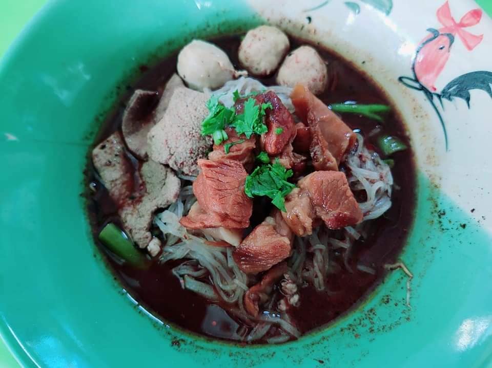 นิยมบุฟเฟ่ต์ ก๋วยเตี๋ยวไก่มะระ, ก๋วยเตี๋ยวเรือ จ้าวคุณ Jaokhun ปากน้ำ สมุทรปราการ, นายท่าน, เฮียปิงลูกชิ้นปลาหมึก, สำรวยก๋วยเตี๋ยวเนื้อ วัดอโศการาม, ก๋วยเตี๋ยวเรือเติมบุญ, ก๋วยเตี๋ยวปลื้ม เนื้อตุ๋น หมูตุ๋น, ก๋วยเตี๋ยวเนื้อ เจ๊หงษ์ แพรกษา, ก๋วยเตี๋ยวเป็ดเจ๊เต็ง, ต.รุ่งโรจน์ ลูกชิ้นปลา, เนื้อตุ๋น แม่ประคำ อร่อยที่สุดในโลก 24 ชม., เจ๊ลี ก๋วยเตี๋ยวเรืออยุธยา รสเด็ด, ติ๋มก๋วยเตี๋ยวเป็ด, ก๋วยเตี๋ยวลูกชิ้นยักษ์ - สะพานเขียว, ก๋วยเตี๋ยวดาวทอง, ก๋วยเตี๋ยวข้ามฟาก, สถานีรถไฟฟ้าทิพวัล-แบริ่งเก่า, ก๋วยเตี๋ยวเรือตรากบ ปั๊ม ปตท.สมจิตร, เจ๊ดา ก๋วยเตี๋ยวเป็ด ปากน้ำ
