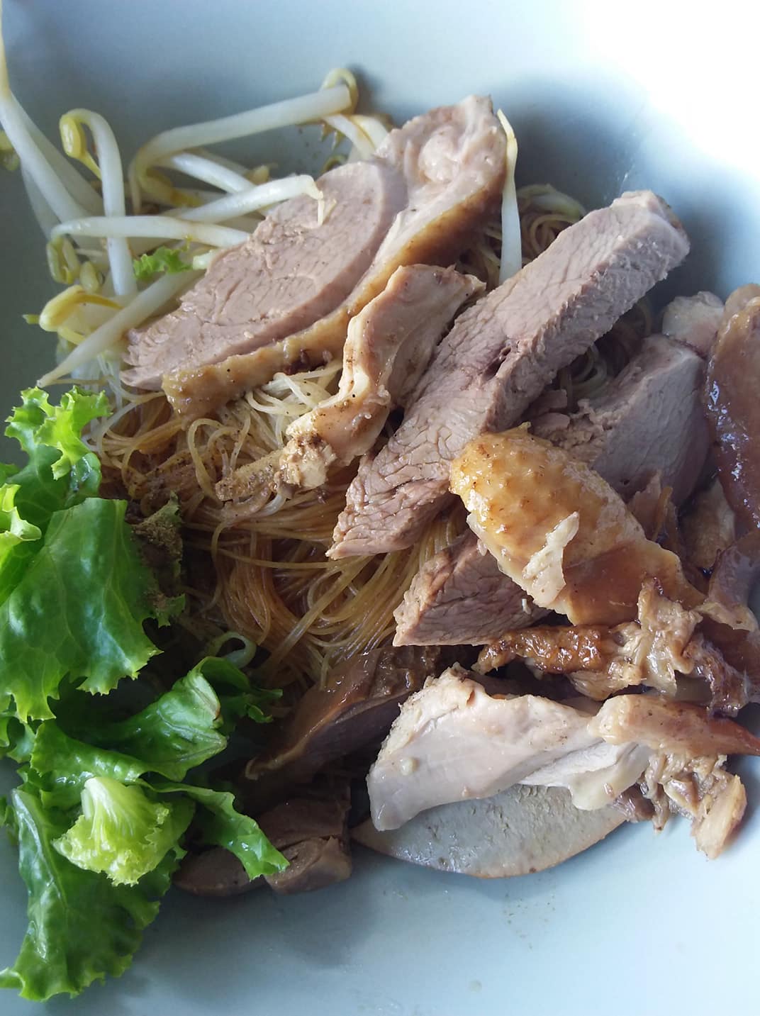 นิยมบุฟเฟ่ต์ ก๋วยเตี๋ยวไก่มะระ, ก๋วยเตี๋ยวเรือ จ้าวคุณ Jaokhun ปากน้ำ สมุทรปราการ, นายท่าน, เฮียปิงลูกชิ้นปลาหมึก, สำรวยก๋วยเตี๋ยวเนื้อ วัดอโศการาม, ก๋วยเตี๋ยวเรือเติมบุญ, ก๋วยเตี๋ยวปลื้ม เนื้อตุ๋น หมูตุ๋น, ก๋วยเตี๋ยวเนื้อ เจ๊หงษ์ แพรกษา, ก๋วยเตี๋ยวเป็ดเจ๊เต็ง, ต.รุ่งโรจน์ ลูกชิ้นปลา, เนื้อตุ๋น แม่ประคำ อร่อยที่สุดในโลก 24 ชม., เจ๊ลี ก๋วยเตี๋ยวเรืออยุธยา รสเด็ด, ติ๋มก๋วยเตี๋ยวเป็ด, ก๋วยเตี๋ยวลูกชิ้นยักษ์ - สะพานเขียว, ก๋วยเตี๋ยวดาวทอง, ก๋วยเตี๋ยวข้ามฟาก, สถานีรถไฟฟ้าทิพวัล-แบริ่งเก่า, ก๋วยเตี๋ยวเรือตรากบ ปั๊ม ปตท.สมจิตร, เจ๊ดา ก๋วยเตี๋ยวเป็ด ปากน้ำ