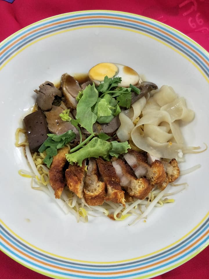 นิยมบุฟเฟ่ต์ ก๋วยเตี๋ยวไก่มะระ, ก๋วยเตี๋ยวเรือ จ้าวคุณ Jaokhun ปากน้ำ สมุทรปราการ, นายท่าน, เฮียปิงลูกชิ้นปลาหมึก, สำรวยก๋วยเตี๋ยวเนื้อ วัดอโศการาม, ก๋วยเตี๋ยวเรือเติมบุญ, ก๋วยเตี๋ยวปลื้ม เนื้อตุ๋น หมูตุ๋น, ก๋วยเตี๋ยวเนื้อ เจ๊หงษ์ แพรกษา, ก๋วยเตี๋ยวเป็ดเจ๊เต็ง, ต.รุ่งโรจน์ ลูกชิ้นปลา, เนื้อตุ๋น แม่ประคำ อร่อยที่สุดในโลก 24 ชม., เจ๊ลี ก๋วยเตี๋ยวเรืออยุธยา รสเด็ด, ติ๋มก๋วยเตี๋ยวเป็ด, ก๋วยเตี๋ยวลูกชิ้นยักษ์ - สะพานเขียว, ก๋วยเตี๋ยวดาวทอง, ก๋วยเตี๋ยวข้ามฟาก, สถานีรถไฟฟ้าทิพวัล-แบริ่งเก่า, ก๋วยเตี๋ยวเรือตรากบ ปั๊ม ปตท.สมจิตร, เจ๊ดา ก๋วยเตี๋ยวเป็ด ปากน้ำ