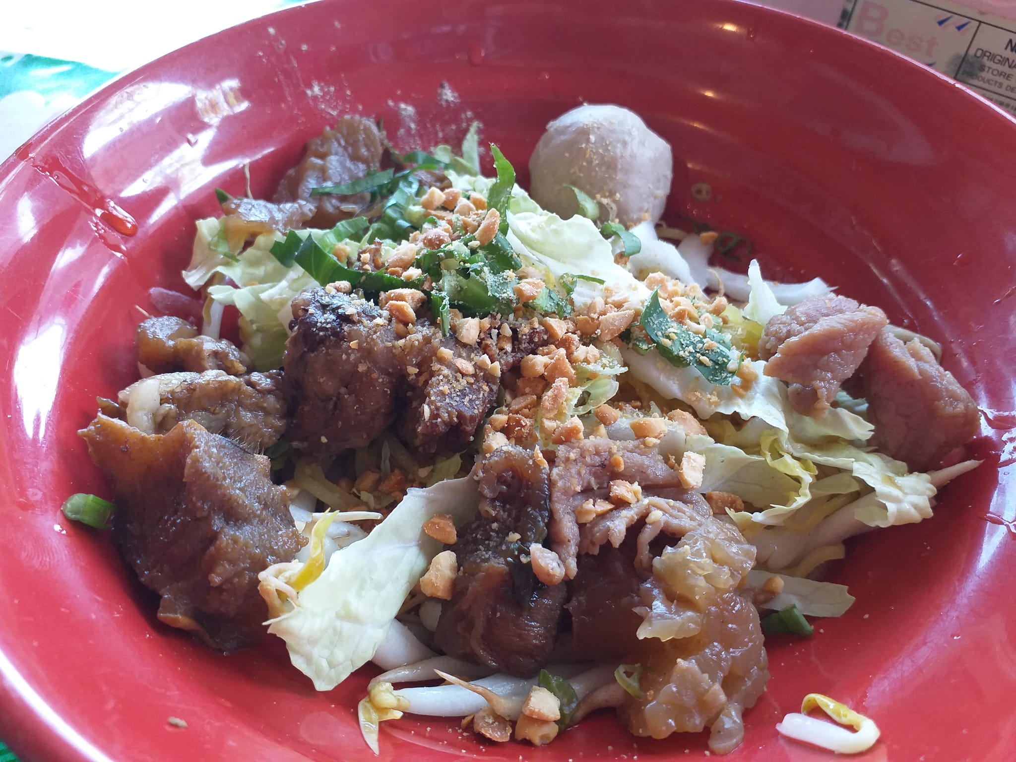 ร้านก๋วยเตี๋ยวยายปุก วัดธรรมนิมิต จ.สมุทรสงคราม, เตี๋ยว ตก กะลา, ก๋องเมงจั้น บะหมี่เกี๊ยว, ร้านอาหาร เกาเหลากรุงไทย, ก๋วยเตี๋ยวหมูมะนาว แม่บุญมี, ก๋วยเตี๋ยวเรือแคปลั่น หมูน้ำตก-น้ำแดง, แซ่บเตี๋ยวห้อยขา บ้าน ณ ตุ๊กจ้า, ก๋วยเตี๋ยวเนื้อ-หมูน้ำแดง ลุงพร เจ้าเก่าคลองตะโก, ก๋วยเตี๋ยวหมูย่างกะทิสด อัมพวา, ก๋วยเตี๋ยวปลาคลองโคน, เจ๊เล็กก๋วยเตี๋ยวเป็ด วัดแก้วฟ้า, ร้านลูกชิ้นวีระ แม่กลอง, ร้านชุ้นพานิช เจ้อั้ง, บ้านเตี๋ยวทรงไทย