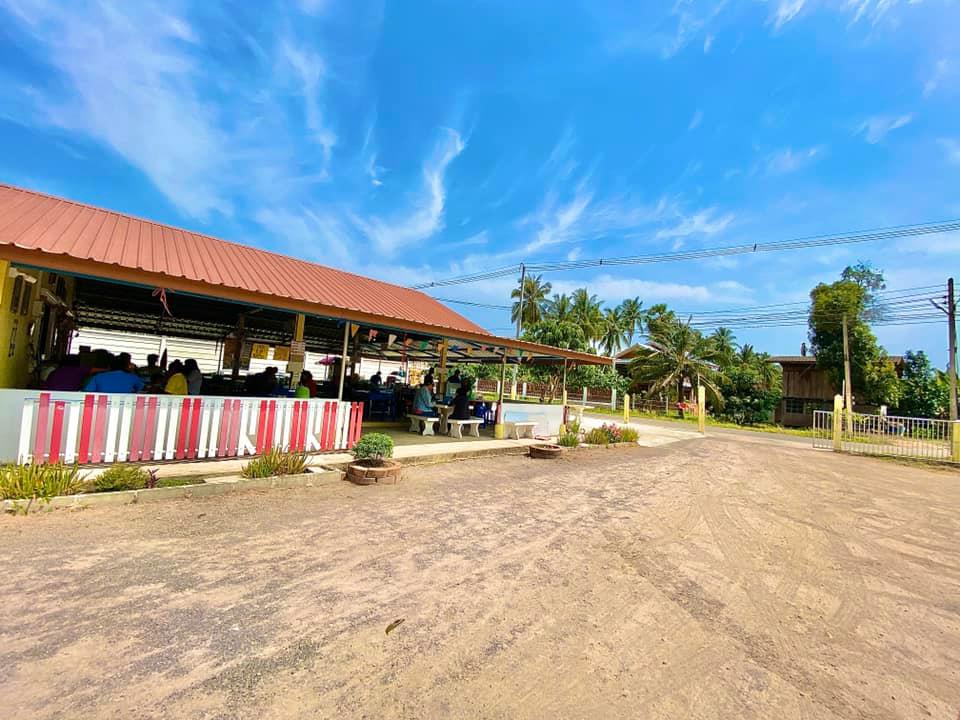 ร้านก๋วยเตี๋ยวยายปุก วัดธรรมนิมิต จ.สมุทรสงคราม, เตี๋ยว ตก กะลา, ก๋องเมงจั้น บะหมี่เกี๊ยว, ร้านอาหาร เกาเหลากรุงไทย, ก๋วยเตี๋ยวหมูมะนาว แม่บุญมี, ก๋วยเตี๋ยวเรือแคปลั่น หมูน้ำตก-น้ำแดง, แซ่บเตี๋ยวห้อยขา บ้าน ณ ตุ๊กจ้า, ก๋วยเตี๋ยวเนื้อ-หมูน้ำแดง ลุงพร เจ้าเก่าคลองตะโก, ก๋วยเตี๋ยวหมูย่างกะทิสด อัมพวา, ก๋วยเตี๋ยวปลาคลองโคน, เจ๊เล็กก๋วยเตี๋ยวเป็ด วัดแก้วฟ้า, ร้านลูกชิ้นวีระ แม่กลอง, ร้านชุ้นพานิช เจ้อั้ง, บ้านเตี๋ยวทรงไทย