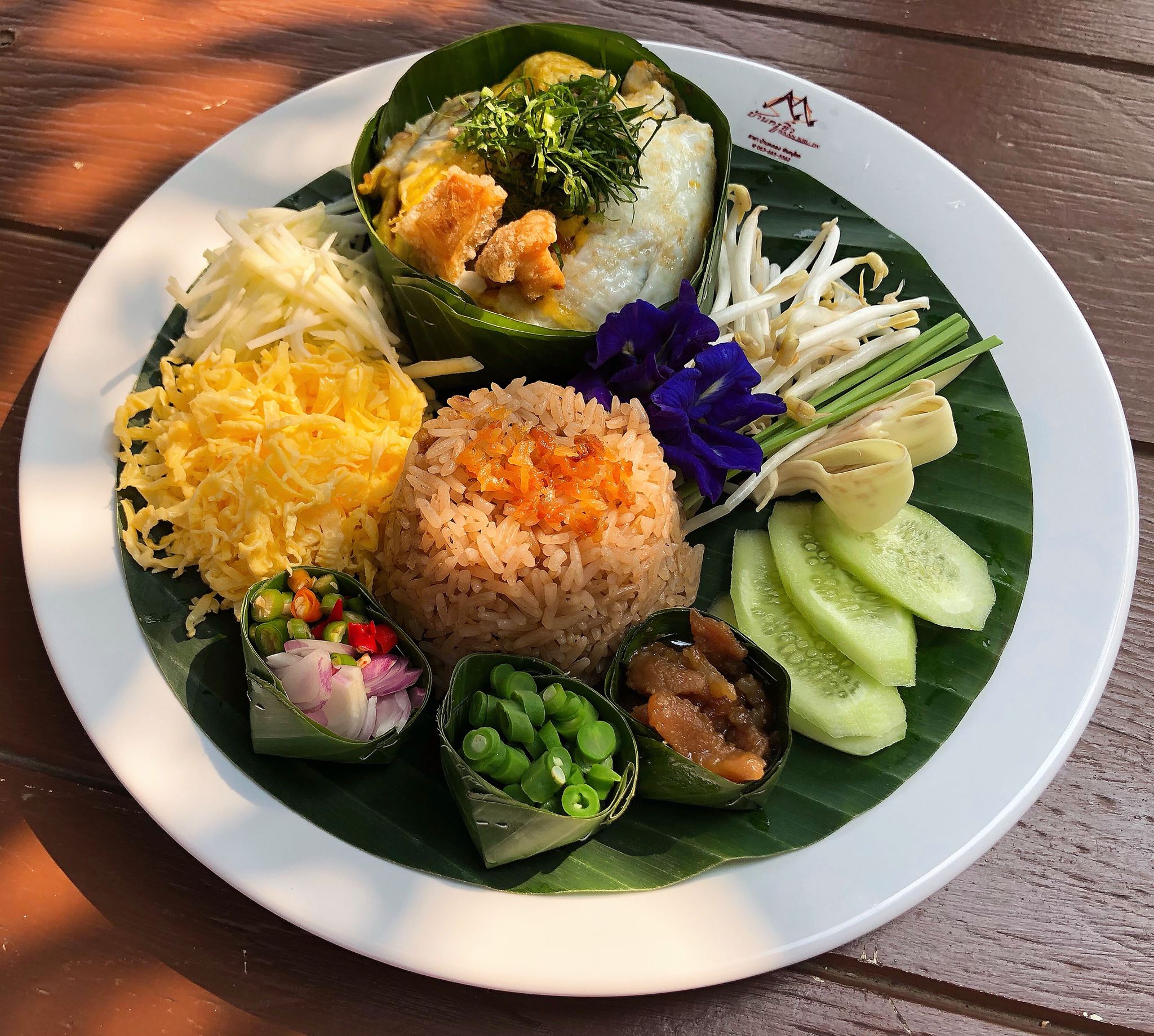 ข้าวเปิ๊ปยายเครื่อง, กับข้าวกับปลา, สินวนา, เฟื่องฟ้า, บ้านครูอิ๋ว, สิบสองหน่วยตัด, ร้านอาหารลุงจ้อย สุโขทัย, ก๋วยเตี๋ยวสุโขทัย ไม้กลางกรุง, Pizza House, Phum Phor ภูมิพ่อ, รักชาติ พาเพลิน ศรีสำโรง, ณ โขทัย, กุ๊กเหมียน, ป้าอ้วนหมูจุ่ม 2