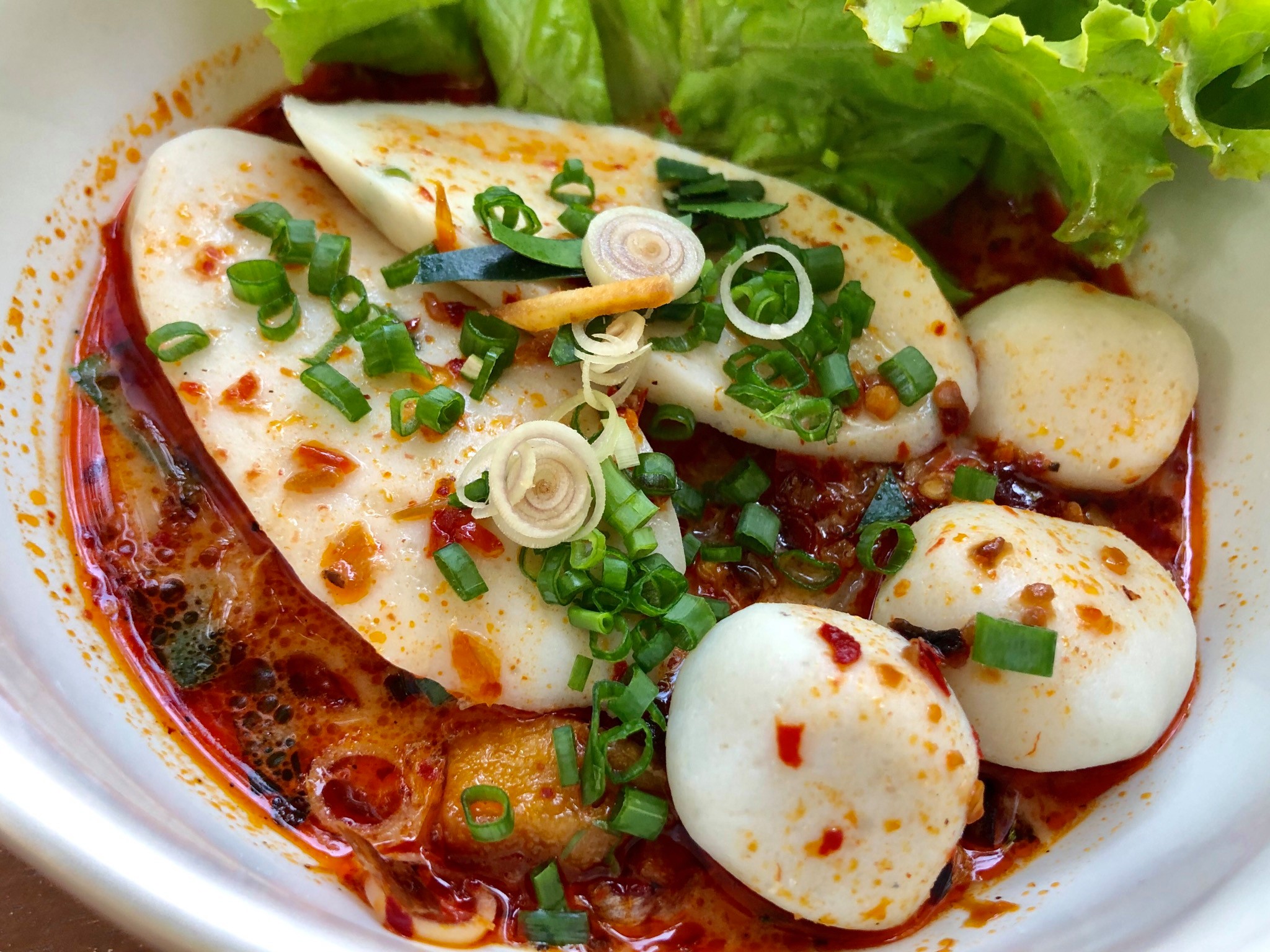 ข้าวเปิ๊ปยายเครื่อง, กับข้าวกับปลา, สินวนา, เฟื่องฟ้า, บ้านครูอิ๋ว, สิบสองหน่วยตัด, ร้านอาหารลุงจ้อย สุโขทัย, ก๋วยเตี๋ยวสุโขทัย ไม้กลางกรุง, Pizza House, Phum Phor ภูมิพ่อ, รักชาติ พาเพลิน ศรีสำโรง, ณ โขทัย, กุ๊กเหมียน, ป้าอ้วนหมูจุ่ม 2