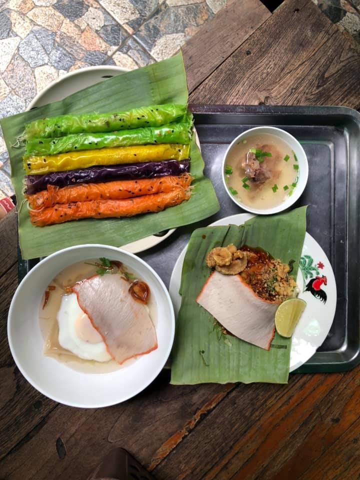 ข้าวเปิ๊ปยายเครื่อง, กับข้าวกับปลา, สินวนา, เฟื่องฟ้า, บ้านครูอิ๋ว, สิบสองหน่วยตัด, ร้านอาหารลุงจ้อย สุโขทัย, ก๋วยเตี๋ยวสุโขทัย ไม้กลางกรุง, Pizza House, Phum Phor ภูมิพ่อ, รักชาติ พาเพลิน ศรีสำโรง, ณ โขทัย, กุ๊กเหมียน, ป้าอ้วนหมูจุ่ม 2