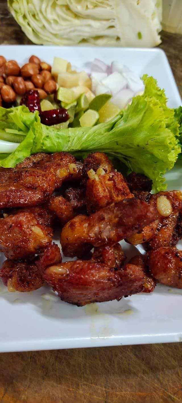 ข้าวเปิ๊ปยายเครื่อง, กับข้าวกับปลา, สินวนา, เฟื่องฟ้า, บ้านครูอิ๋ว, สิบสองหน่วยตัด, ร้านอาหารลุงจ้อย สุโขทัย, ก๋วยเตี๋ยวสุโขทัย ไม้กลางกรุง, Pizza House, Phum Phor ภูมิพ่อ, รักชาติ พาเพลิน ศรีสำโรง, ณ โขทัย, กุ๊กเหมียน, ป้าอ้วนหมูจุ่ม 2